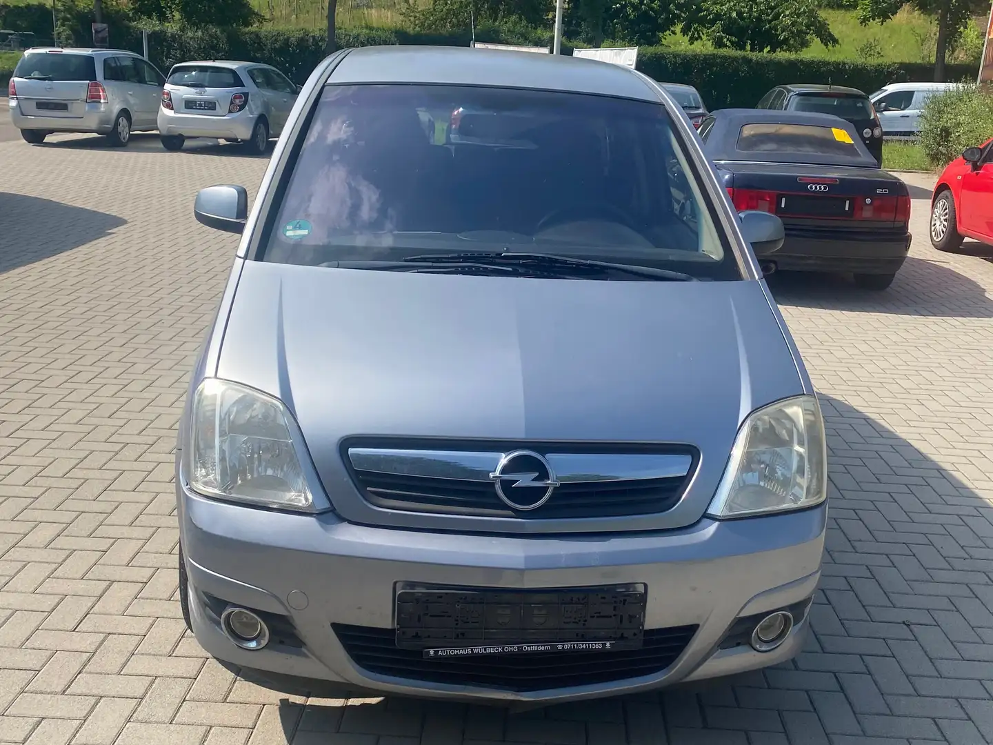 Opel Meriva 1.6 16V Edition Grau - 2