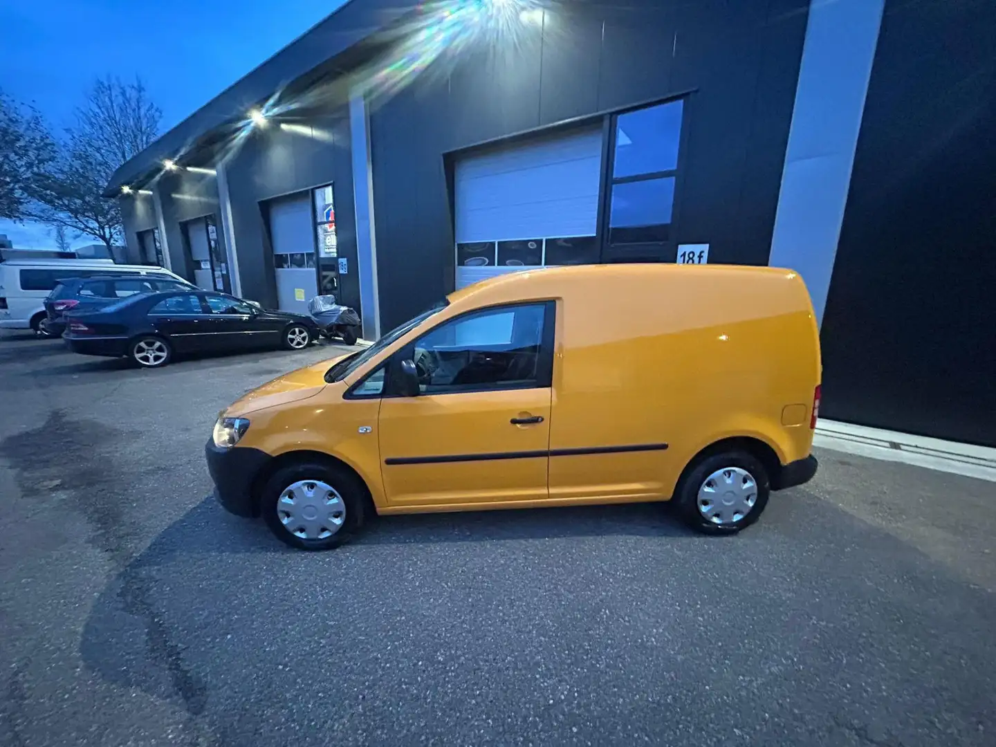 Volkswagen Caddy 1.6 TDI- - 2
