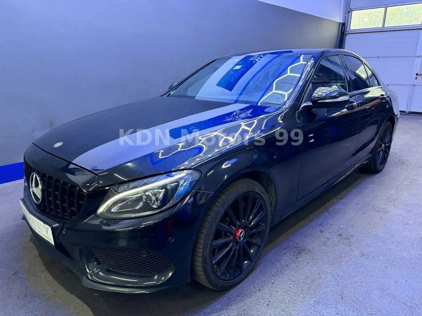 Mercedes-Benz C 250 d 4-Matic AMG-Paket Noir - 1