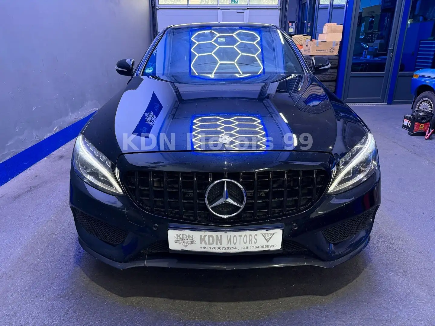 Mercedes-Benz C 250 d 4-Matic AMG-Paket Noir - 2