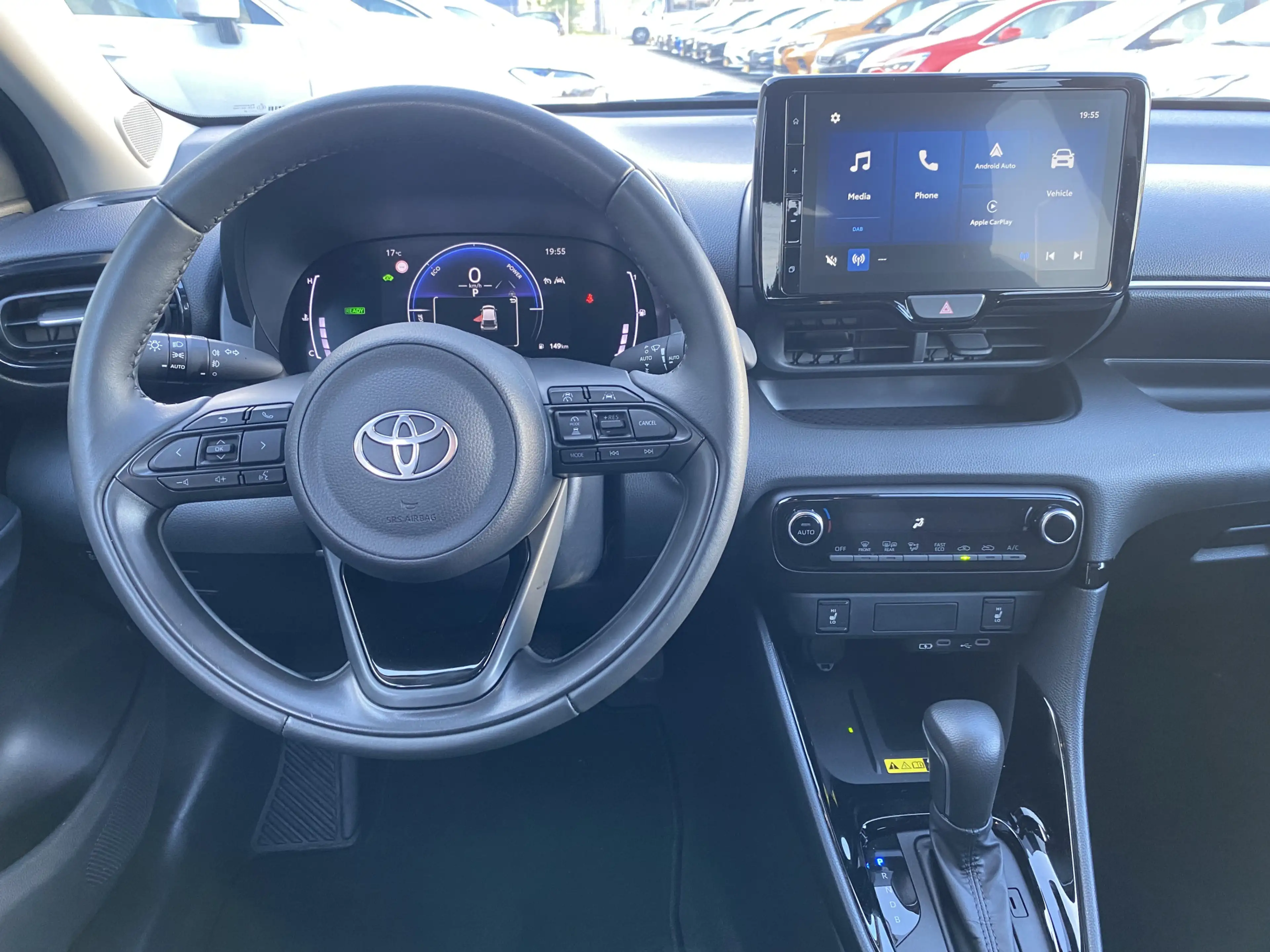 Toyota Yaris 1.5 Hybrid 115 Dynamic — photo 11