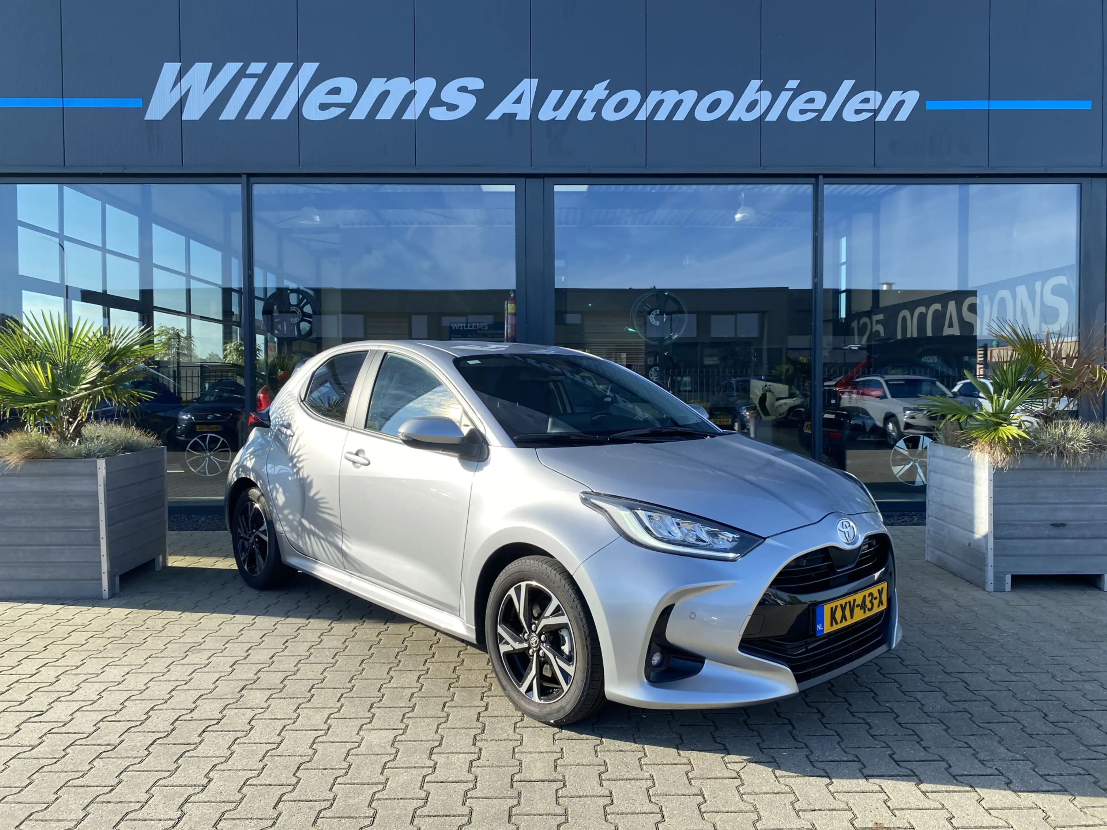 Toyota Yaris 1.5 Hybrid 115 Dynamic — photo 3