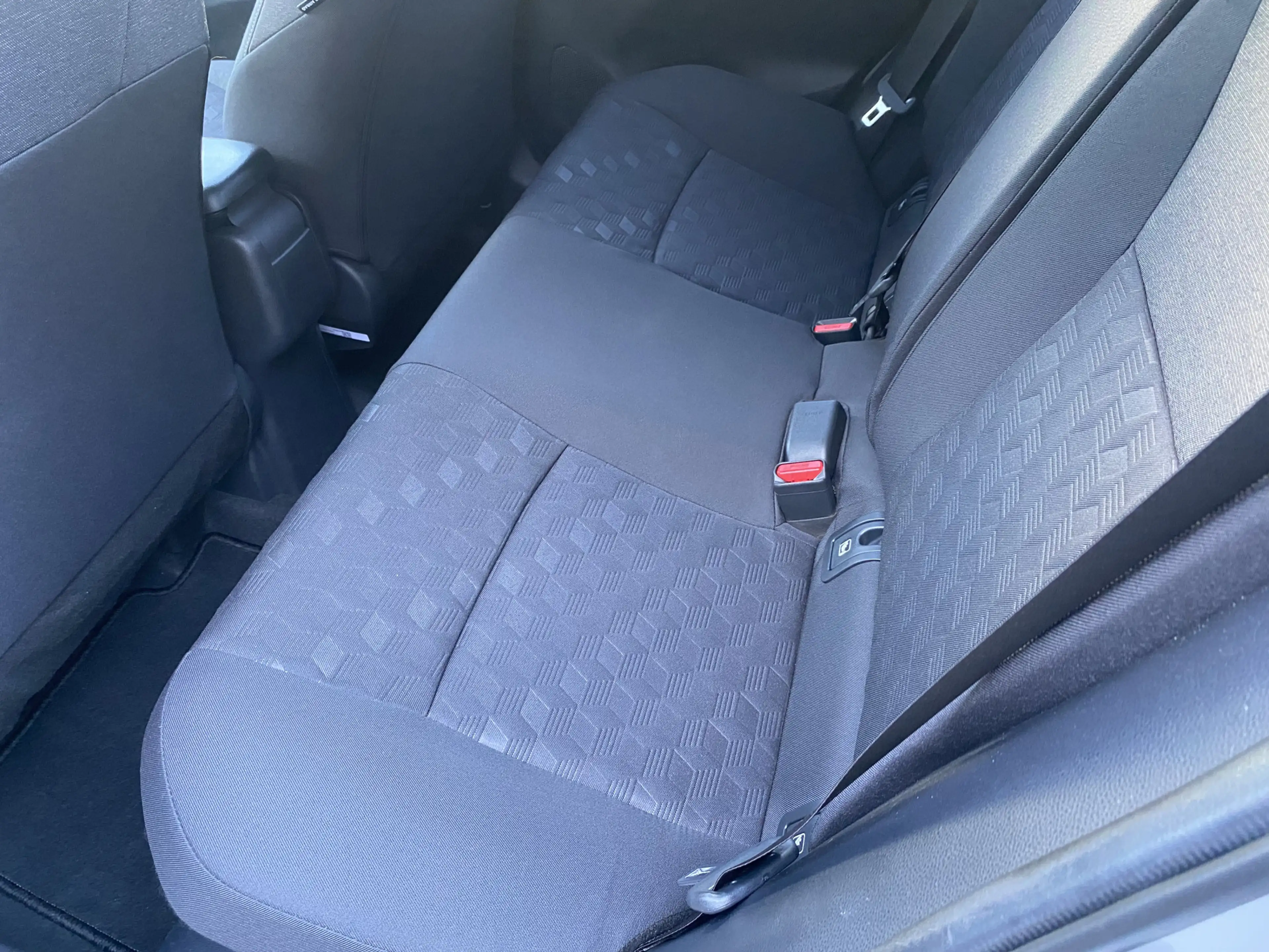 Toyota Yaris 1.5 Hybrid 115 Dynamic — photo 26