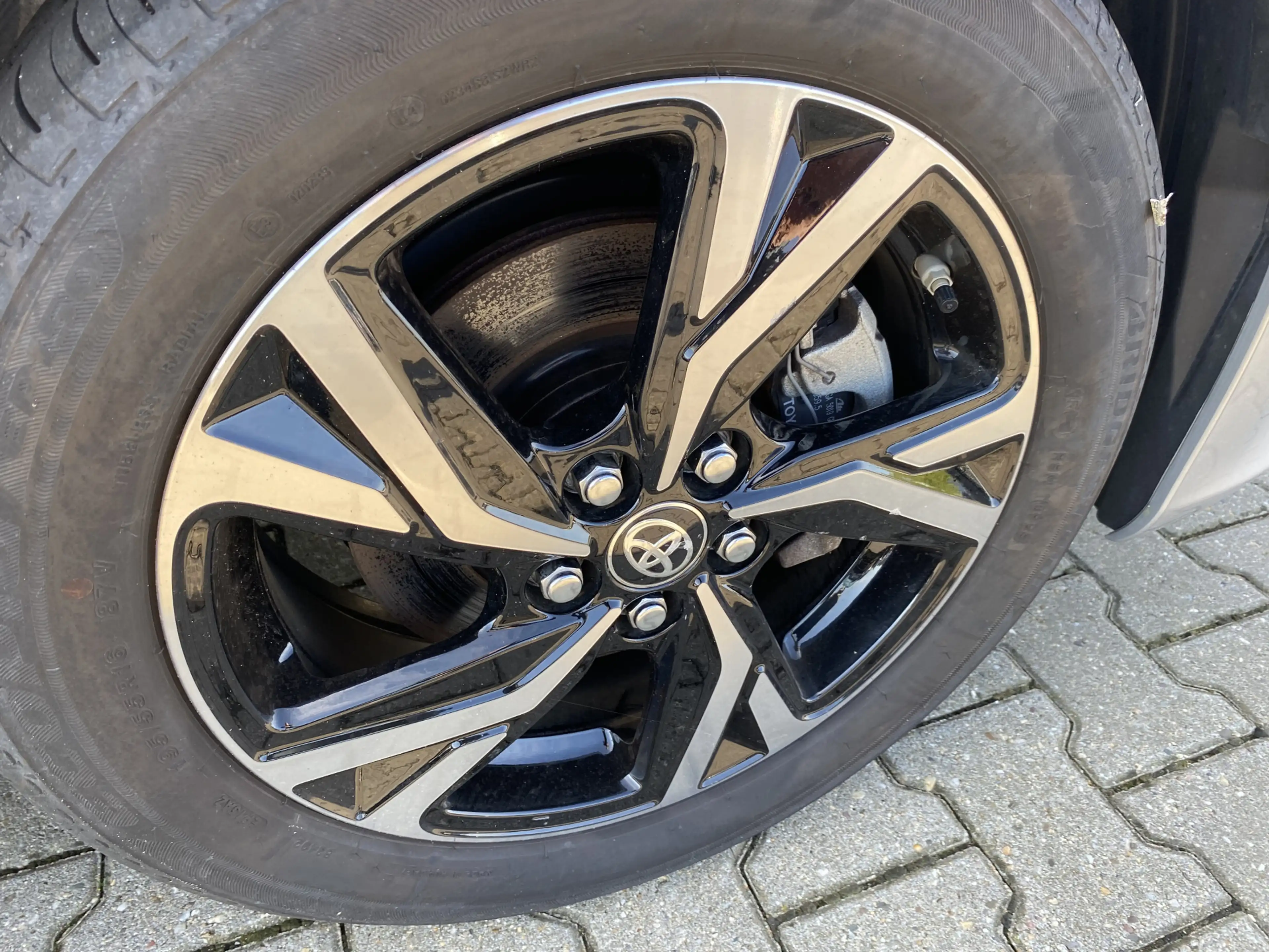 Toyota Yaris 1.5 Hybrid 115 Dynamic — photo 5