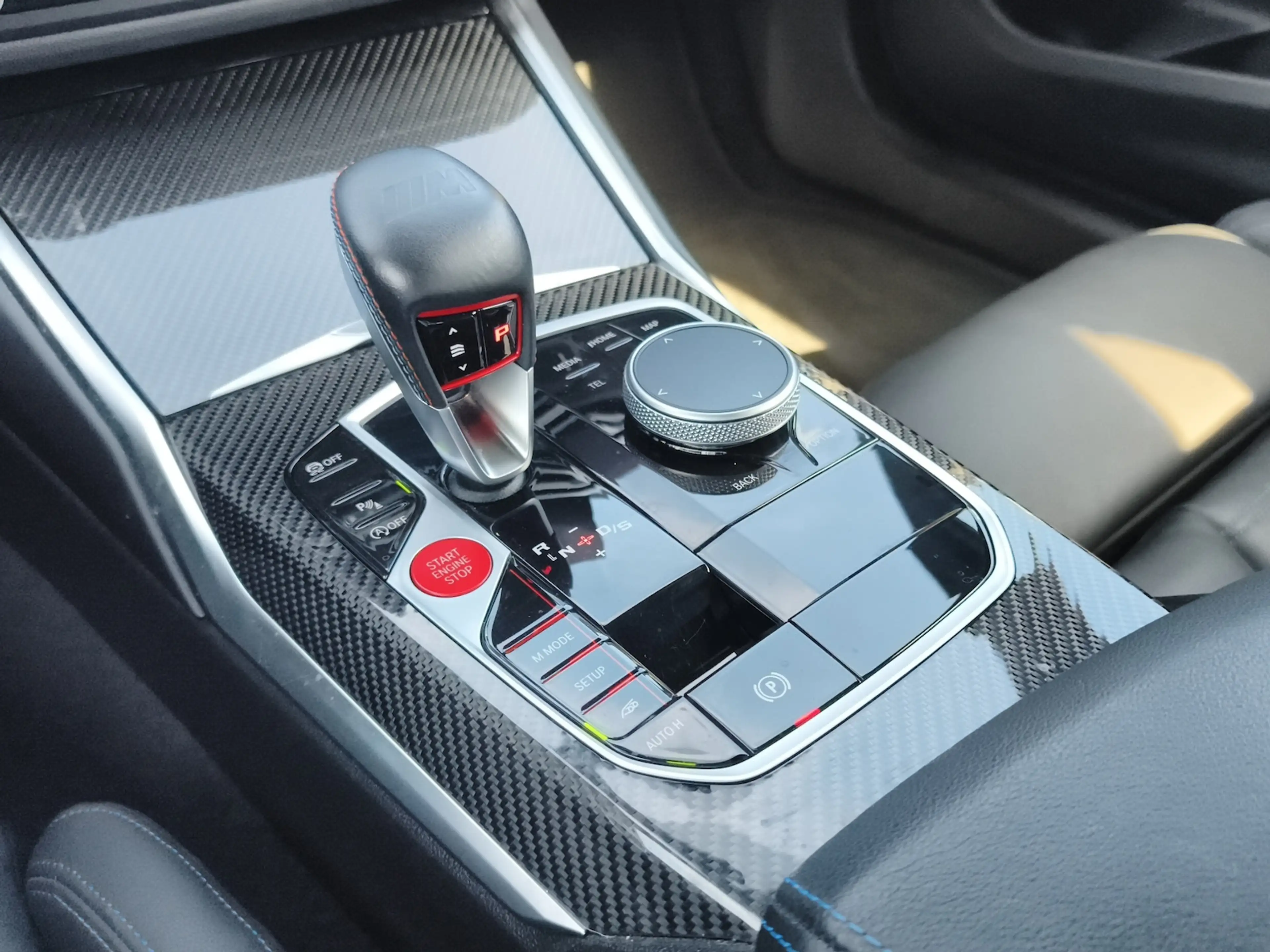 BMW M2 Coupe H&K Sound Leder Live Cockpit HUD — photo 11