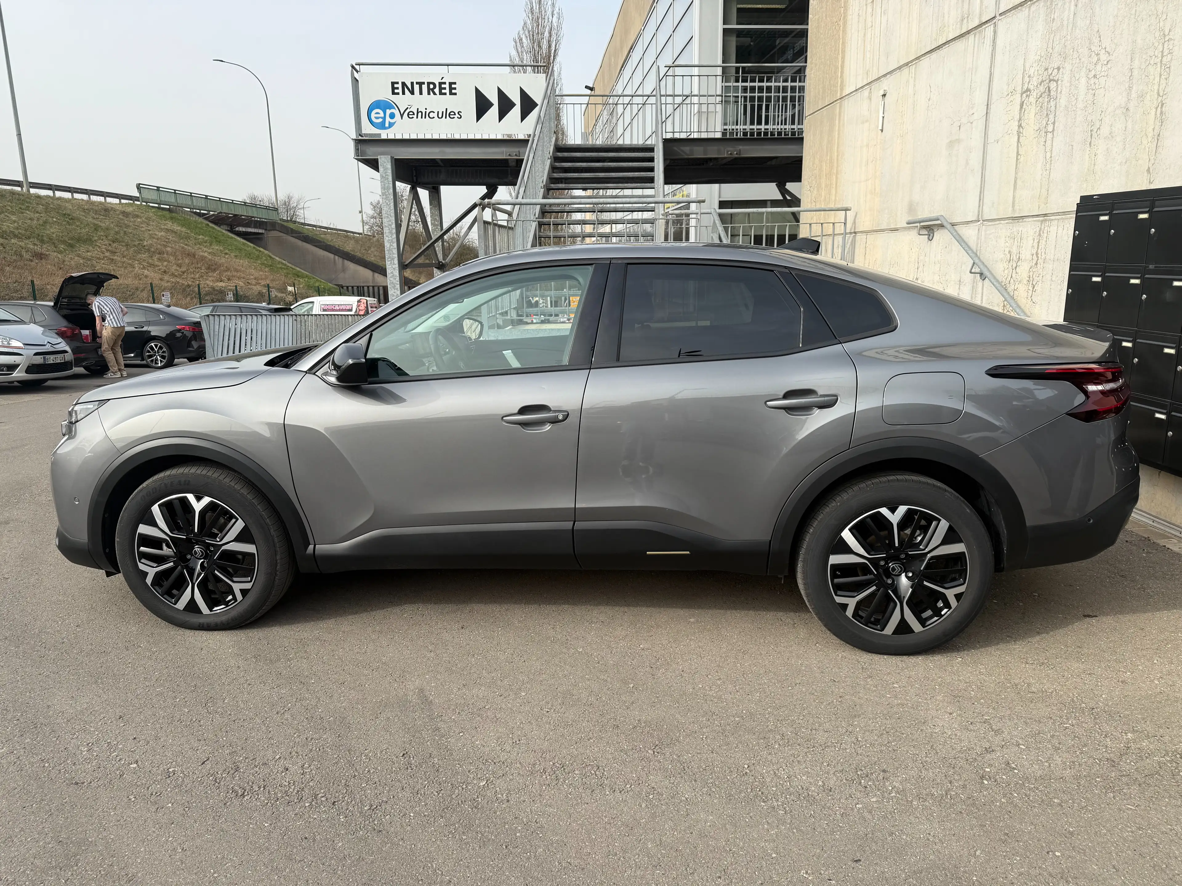 Citroen C4 X 1.2 HYBRID 145 E-DCS6 MAX — photo 2