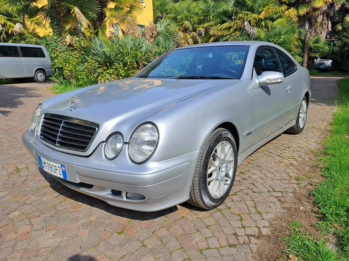 Mercedes-Benz CLK 200 CLK Coupe 200 Avantgarde Grijs - 1