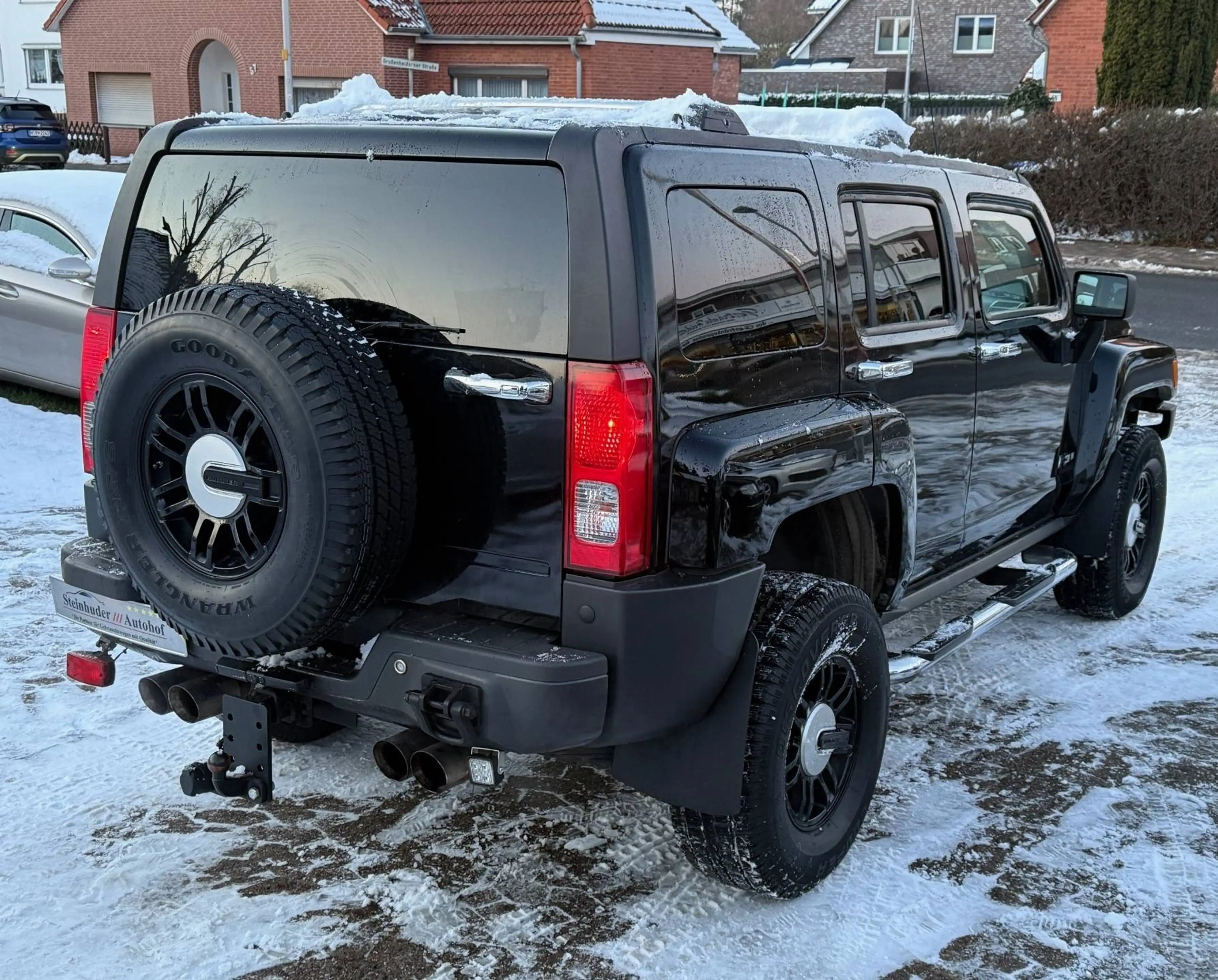 HUMMER H3 — photo 8