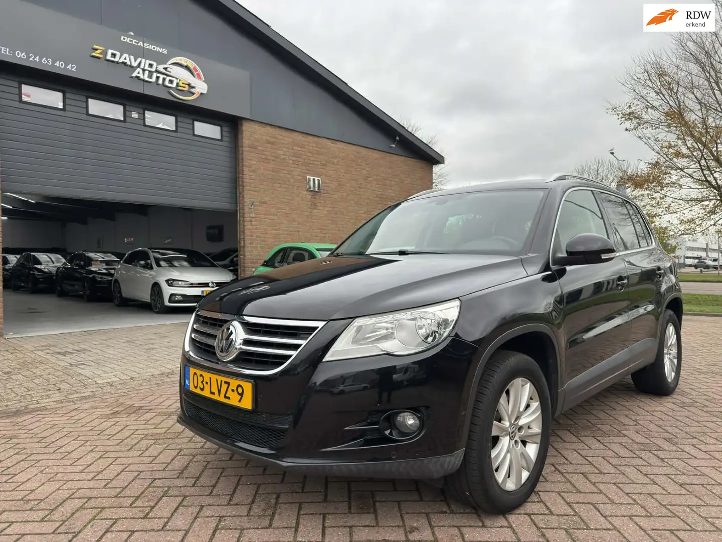 Volkswagen Tiguan 1.4 TSI Sport&Style Navi Zwart - 1