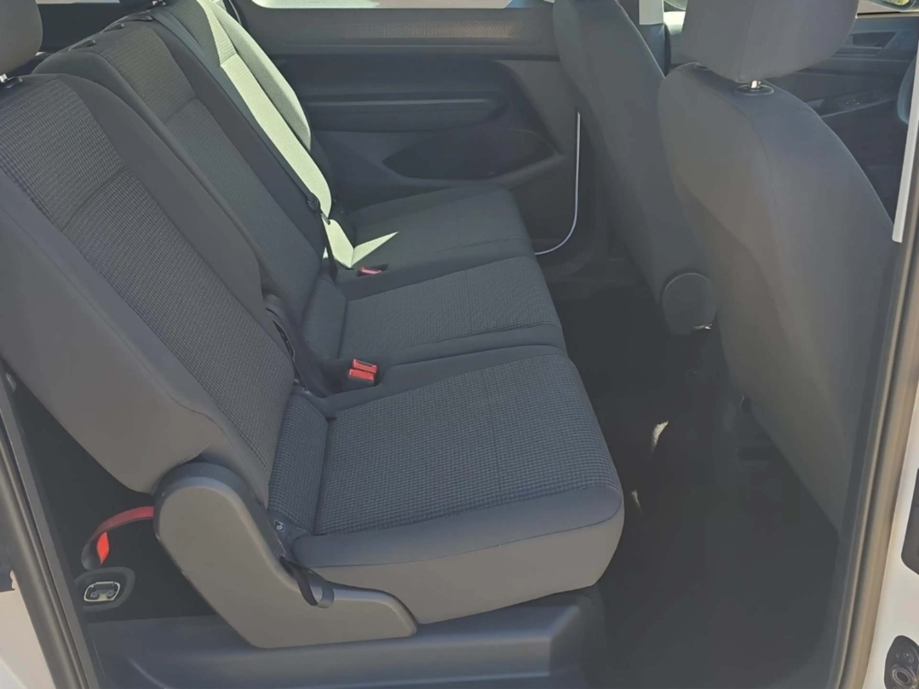 Volkswagen Caddy Maxi 2.0 TDI, Klima,Tempomat, AHK, DAB Radio — photo 10