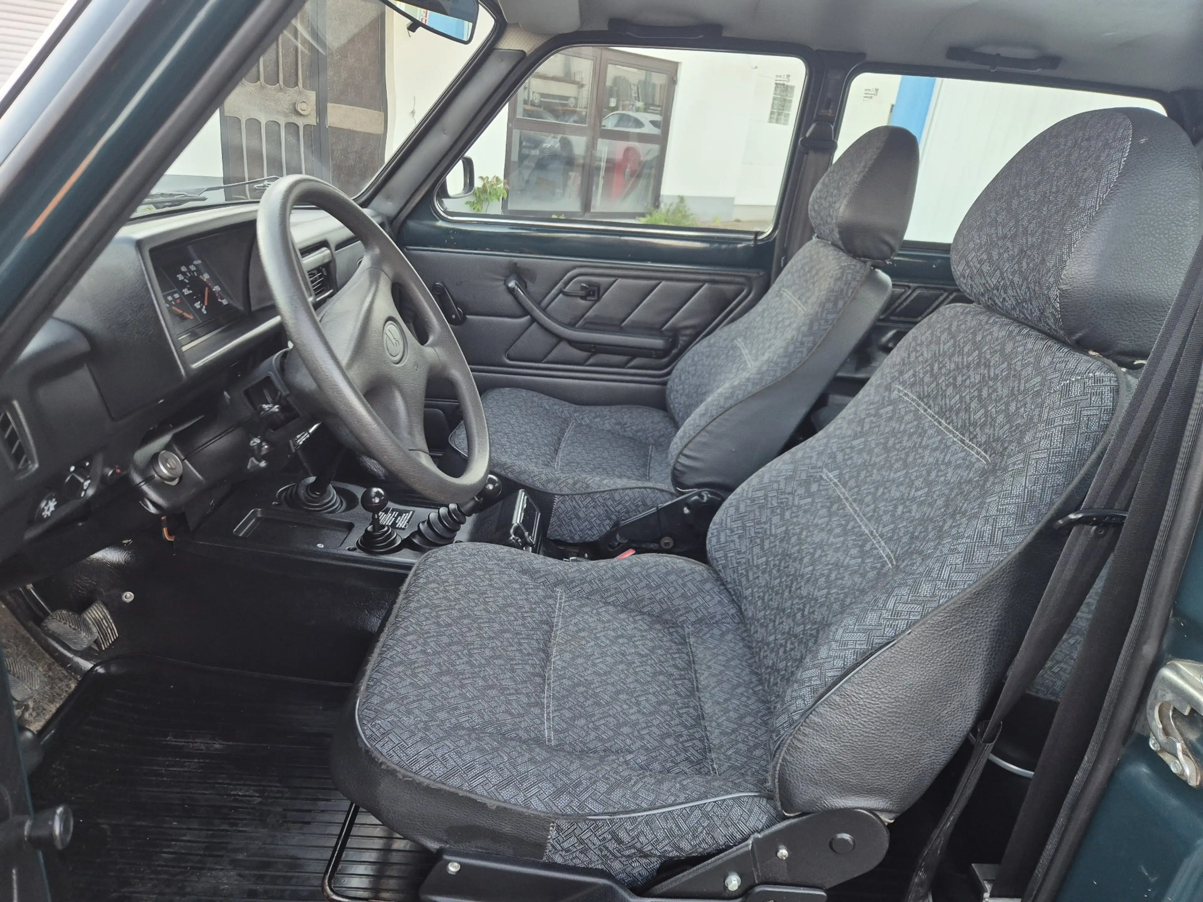 Lada Niva Only **nur 17 Tkm/AHK** — photo 11