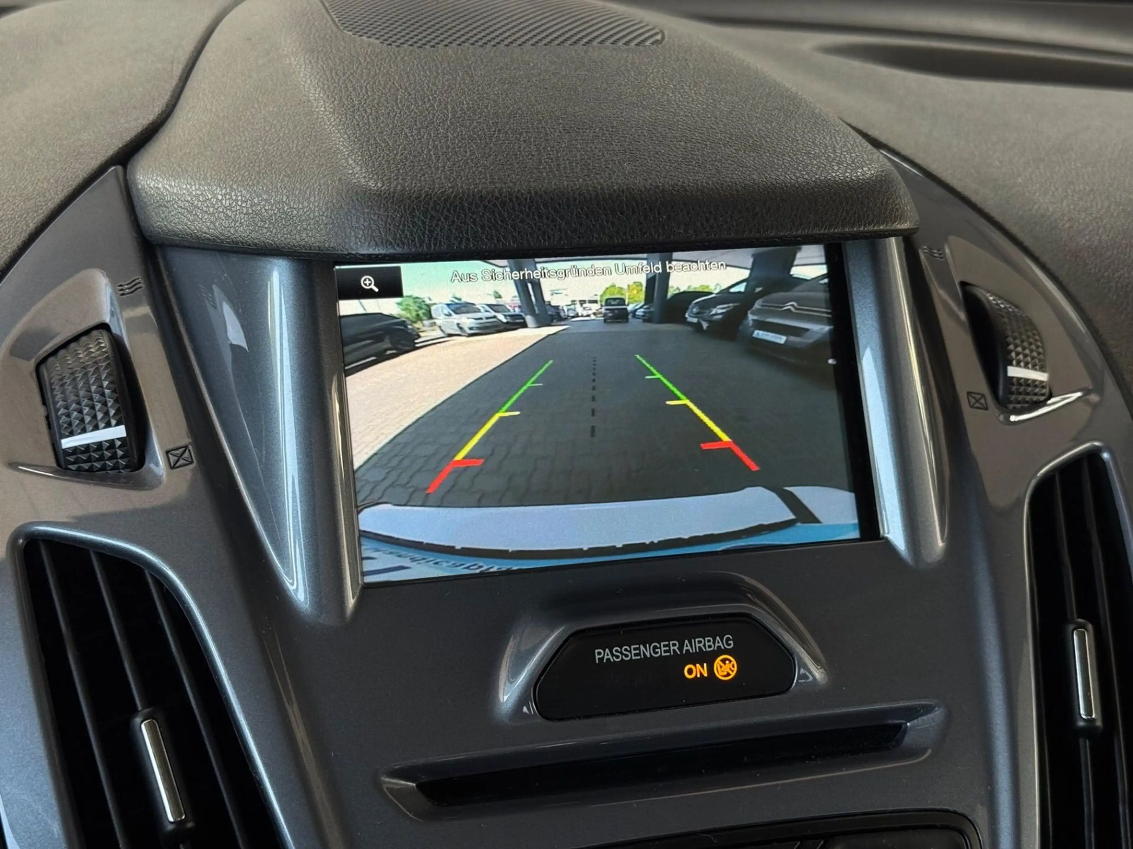 Ford Grand Tourneo Titanium Rollstuhlgerecht-Rampe — photo 11
