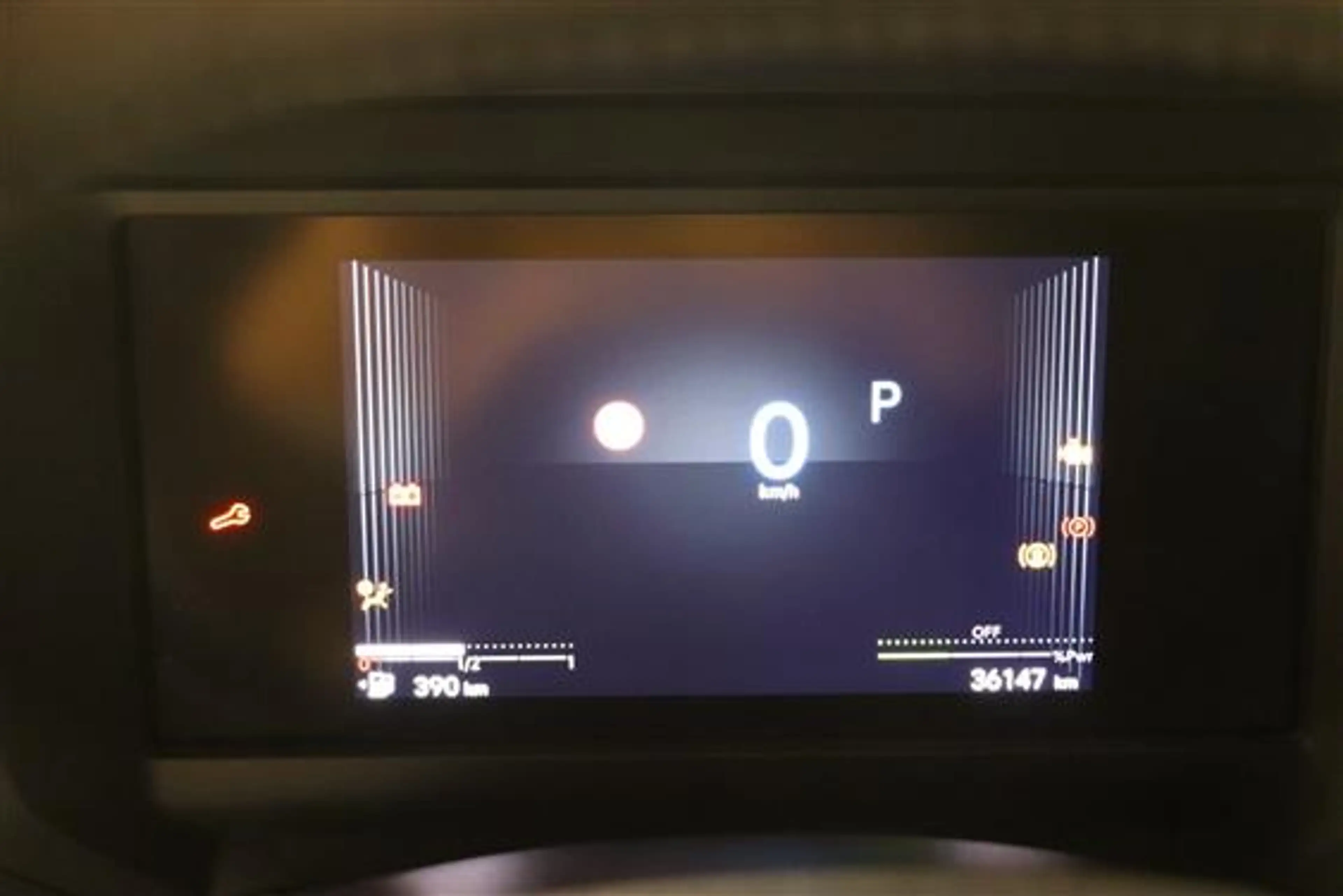 Citroen C4 1.2 mhev plus e-dcs6 — photo 8