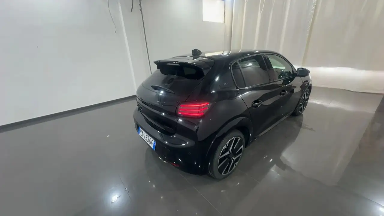 Peugeot 208 1.2 hybrid GT 145cv e-dcs 6, миниатюра 4