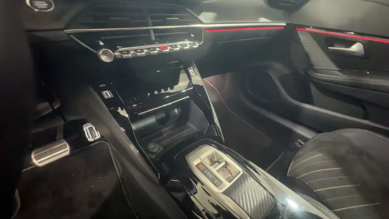 Peugeot 208 1.2 hybrid GT 145cv e-dcs 6, миниатюра 16