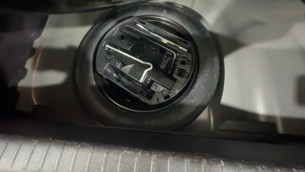 Peugeot 208 1.2 hybrid GT 145cv e-dcs 6, миниатюра 7