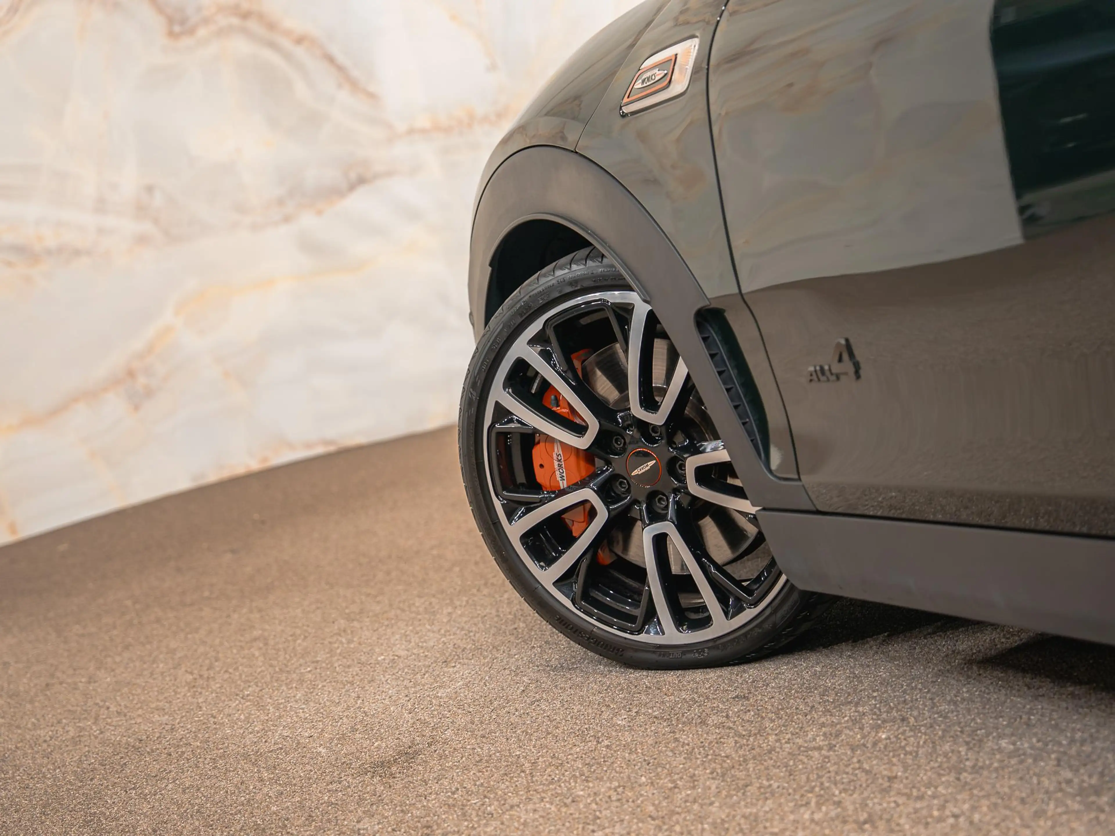 MINI John Cooper Works Clubman 2.0 JCW ALL4 , pano, JCW-stoelen, 19", H/K, keyles — photo 18