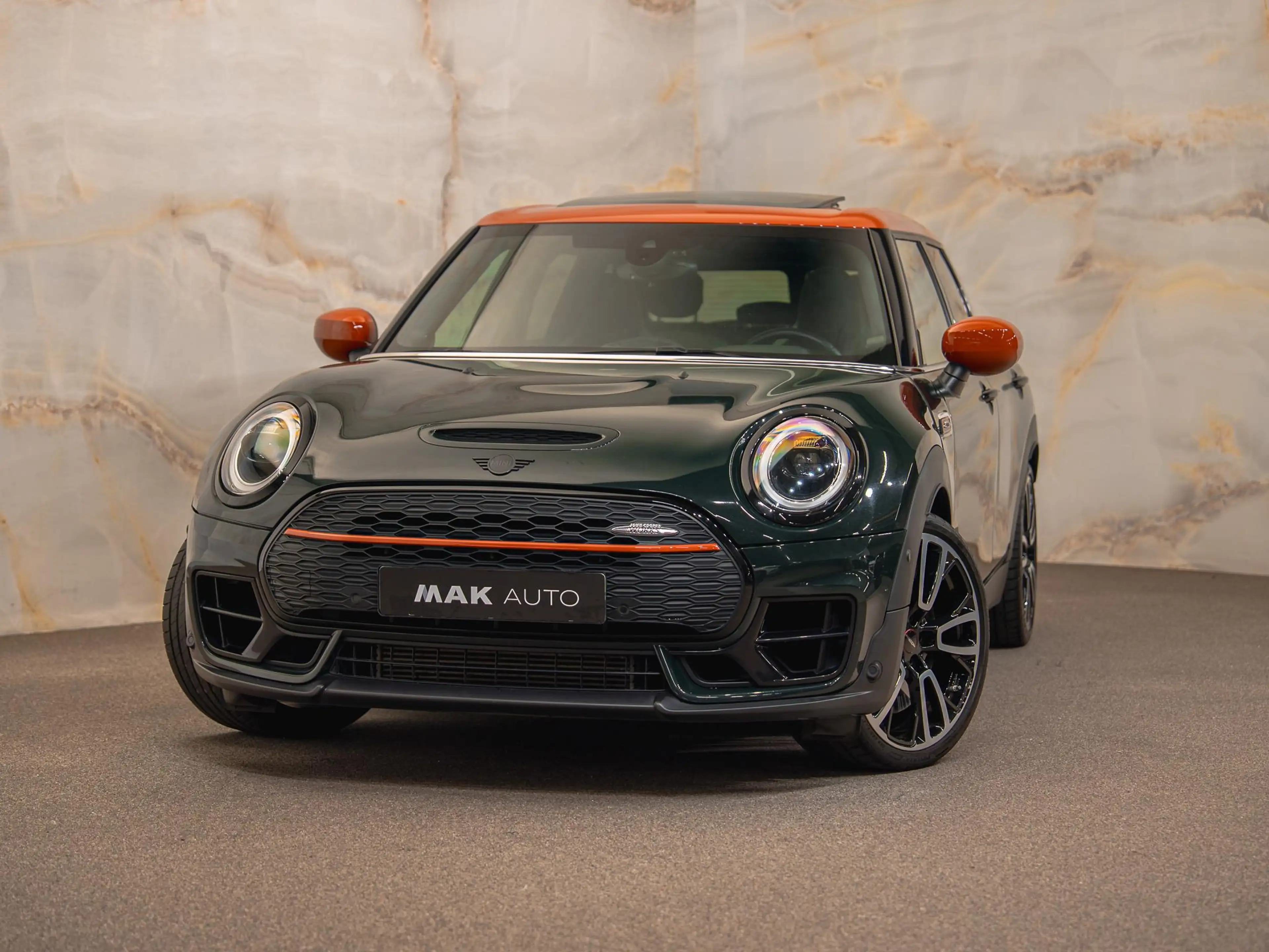 MINI John Cooper Works Clubman 2.0 JCW ALL4 , pano, JCW-stoelen, 19", H/K, keyles