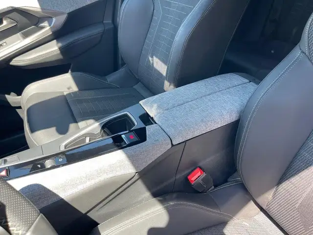 Peugeot 3008 view 20