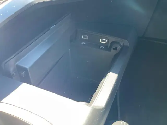 Peugeot 3008 view 17