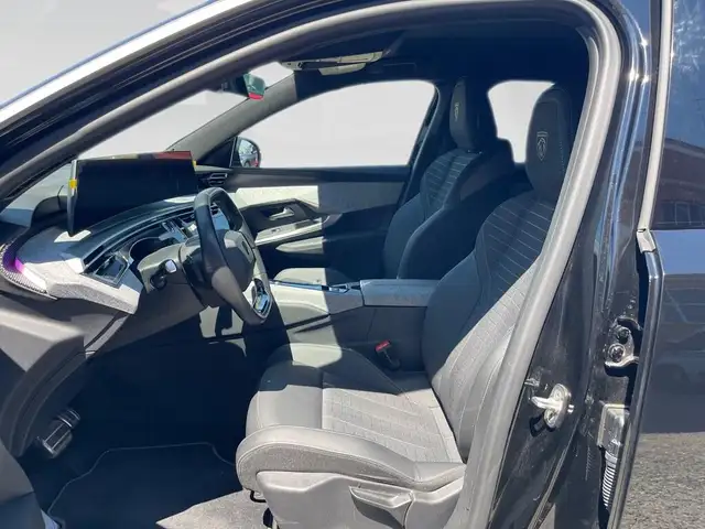 Peugeot 3008 view 7