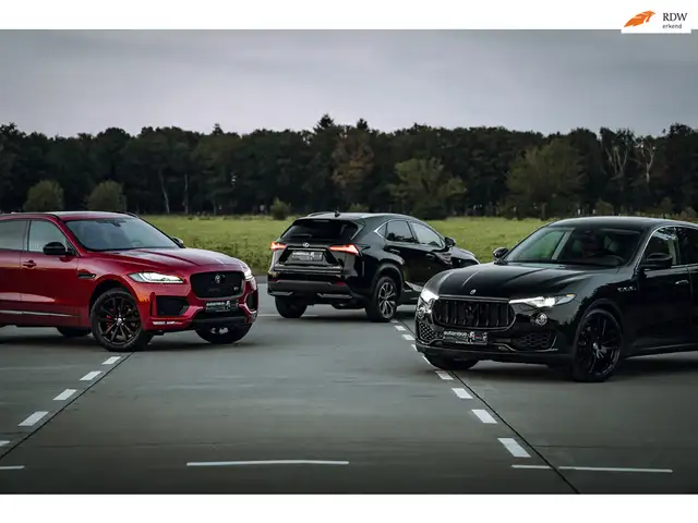 Jaguar XE 3.0 S *105dkm* 340pk |UNIEK in NL| 6 cilinder Navi