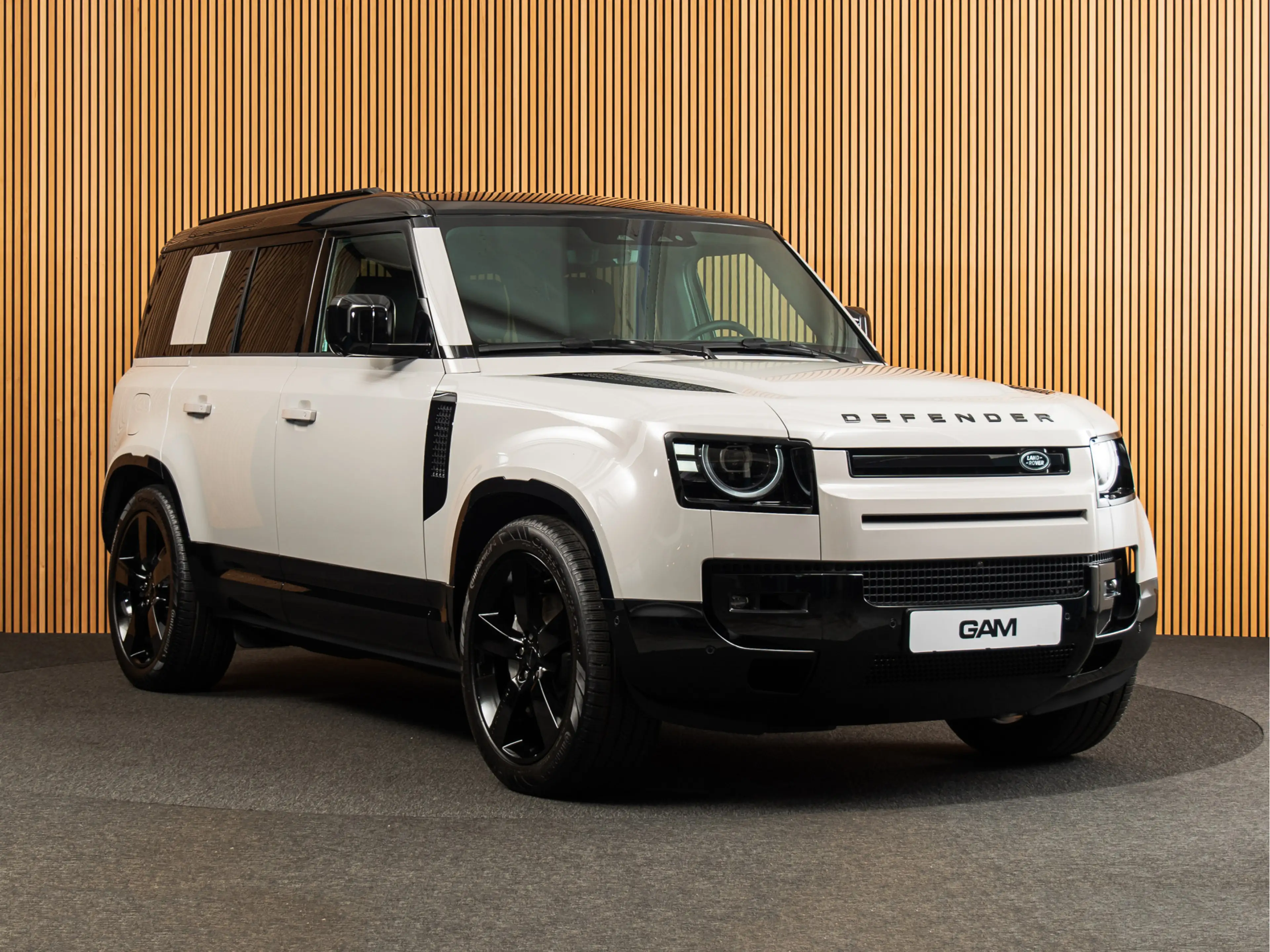 Land Rover Defender 110 2.0 P300e 110 X-Dynamic HSE MY26 | PANO | HUD — photo 7