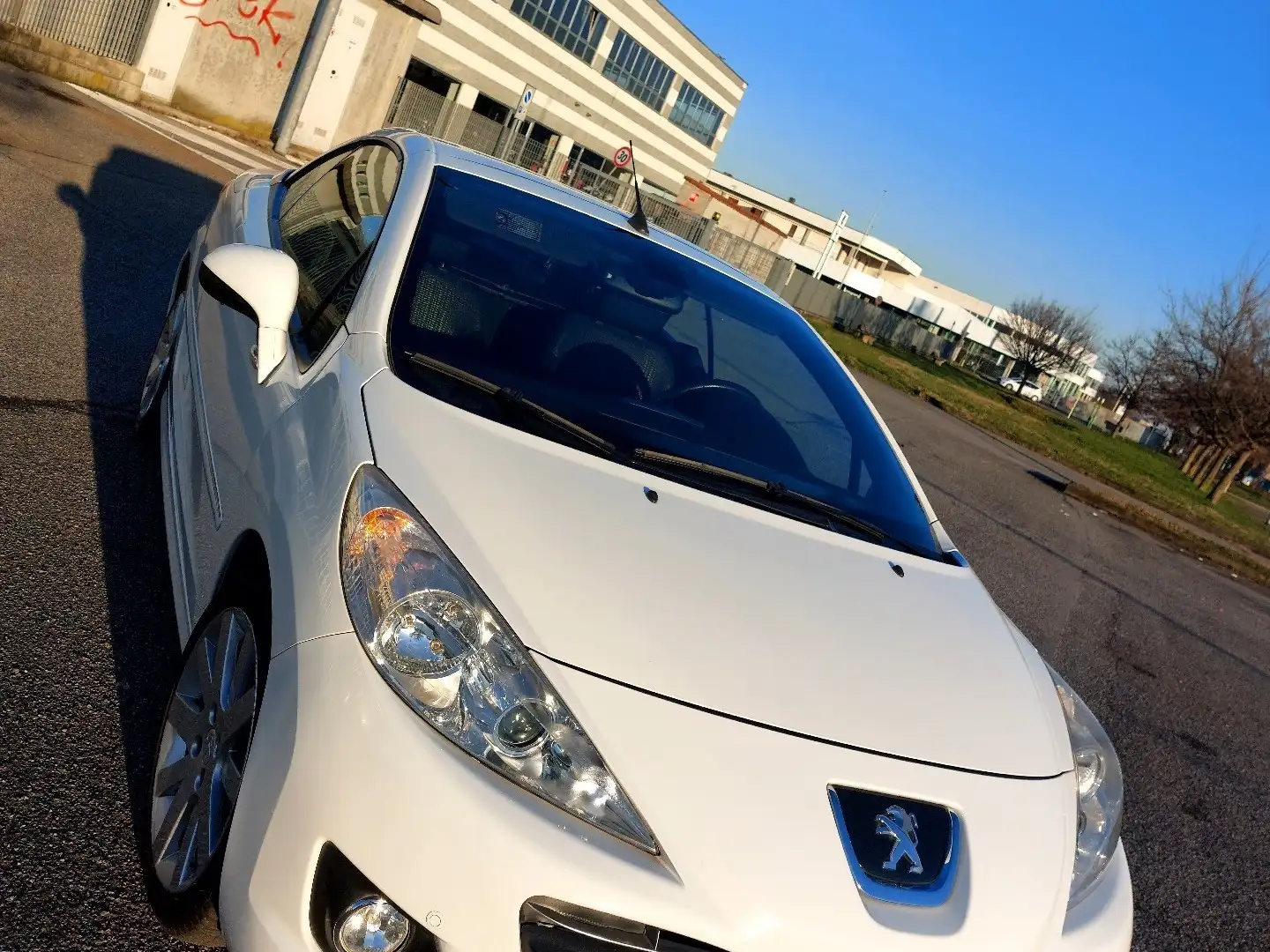 Peugeot 207 CC 1.6 16v Allure auto - 2