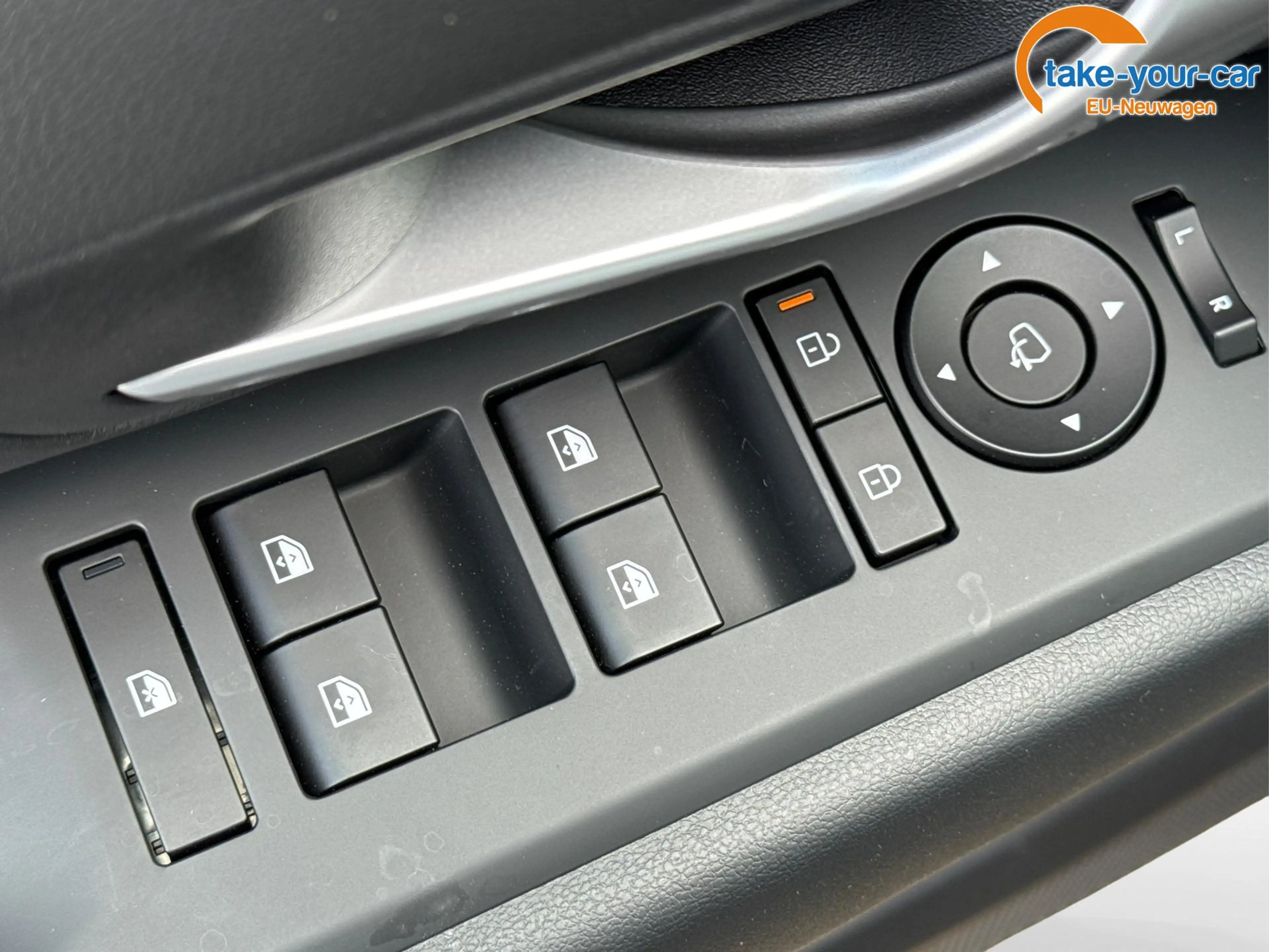 Hyundai TUCSON Style Hybrid NAVI+KAMERA+SHZ+LED+TEMPOMAT+17" A... — photo 14