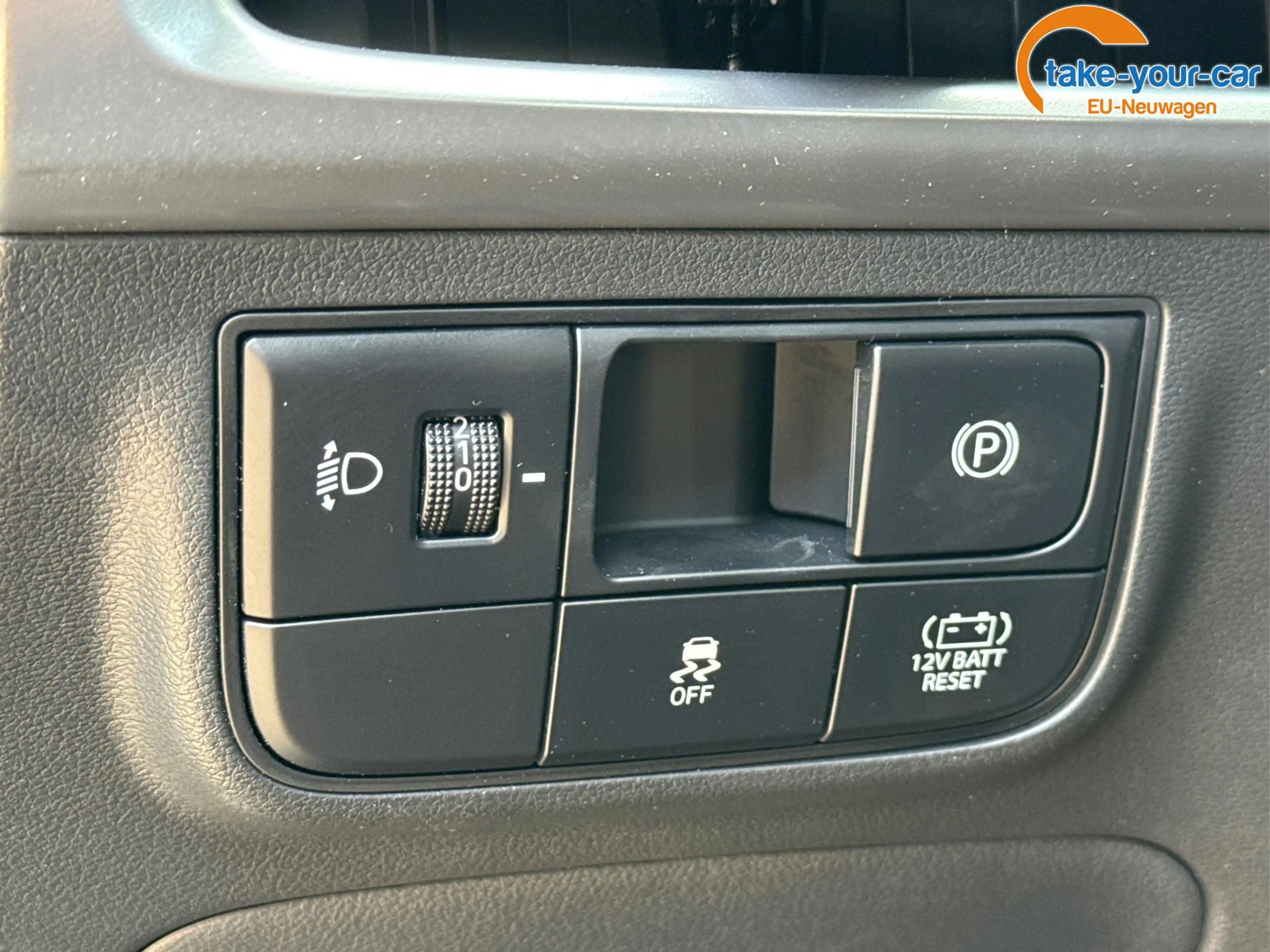 Hyundai TUCSON Style Hybrid NAVI+KAMERA+SHZ+LED+TEMPOMAT+17" A... — photo 15