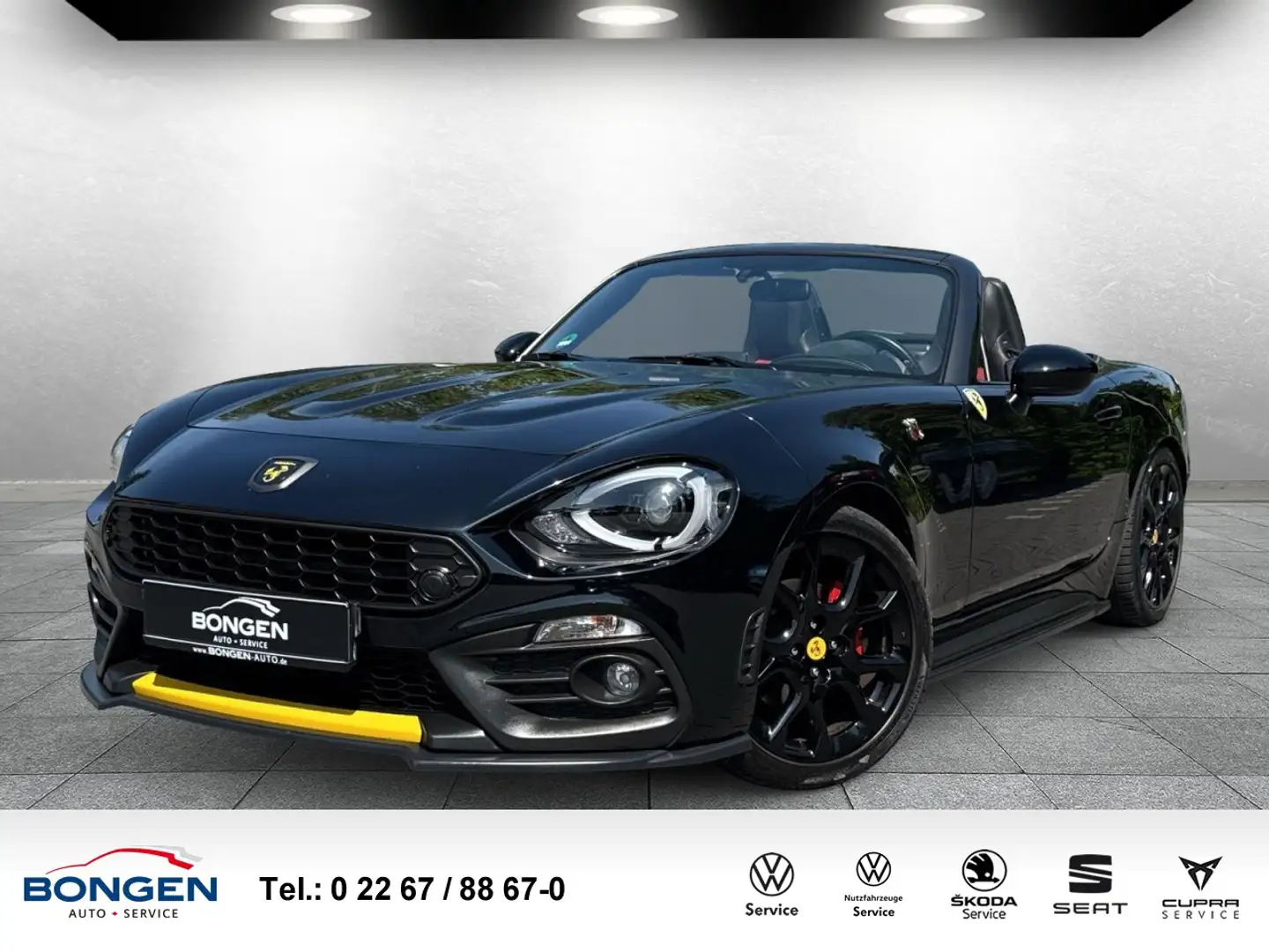 Abarth 124 Spider 1.4 Multiair Carbonverdeck Navi LED Leder Klima Schwarz - 1