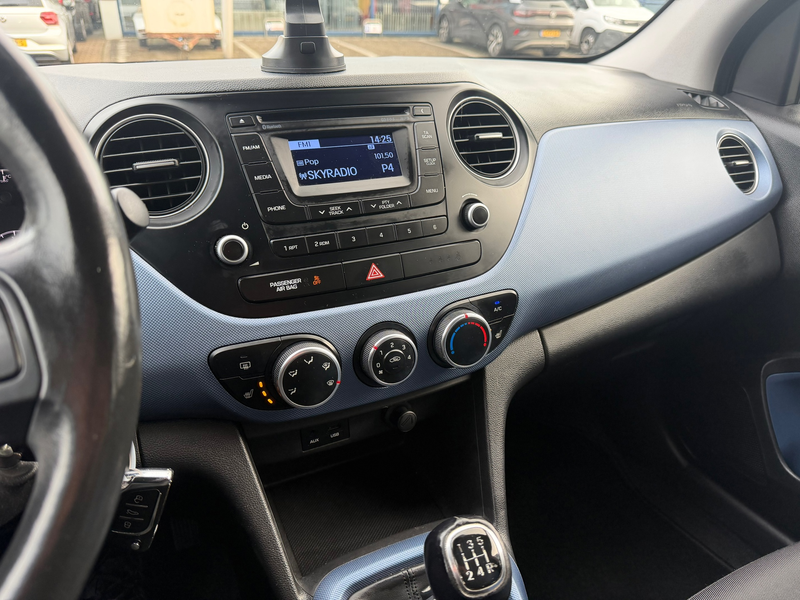 Hyundai i10 1.0i i-Drive/5drs/ 3e EIG/ dealeronderhouden/ 1jaa — photo 13