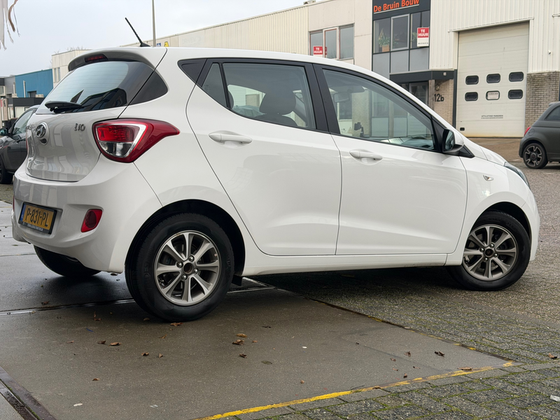 Hyundai i10 1.0i i-Drive/5drs/ 3e EIG/ dealeronderhouden/ 1jaa — photo 3