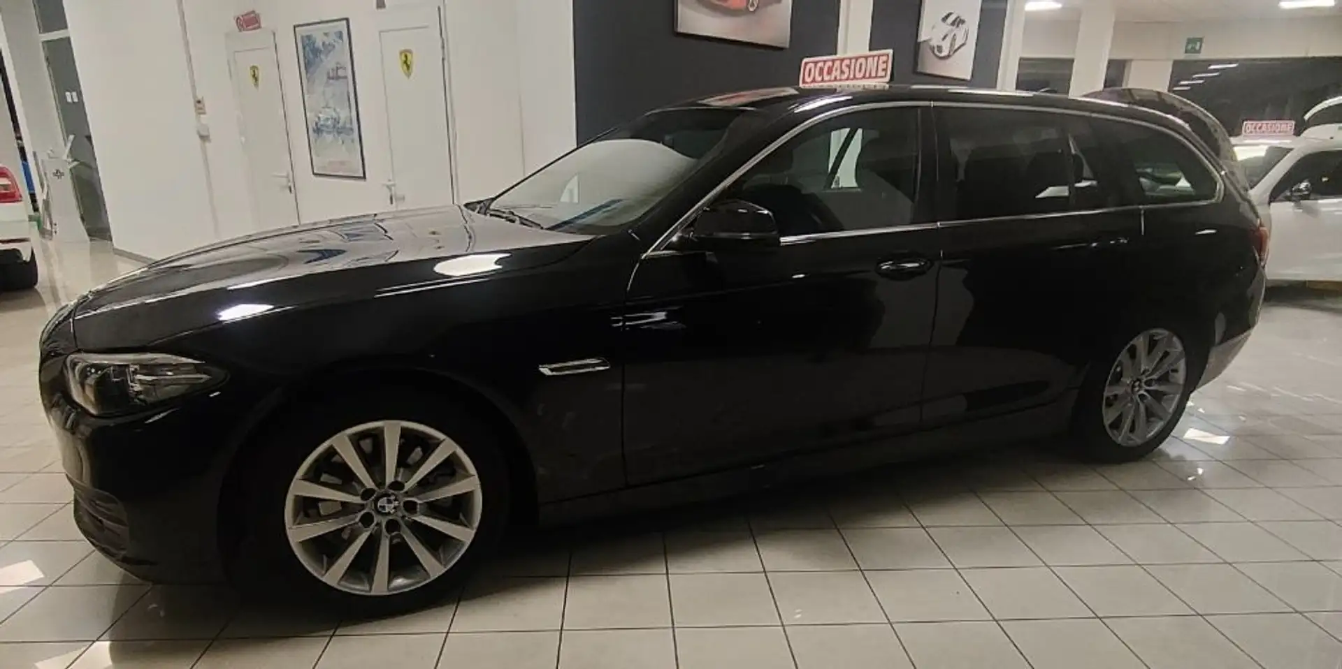 BMW 520 Serie 5 F11 Touring 520d Touring Luxury 184cv E6 Nero - 1
