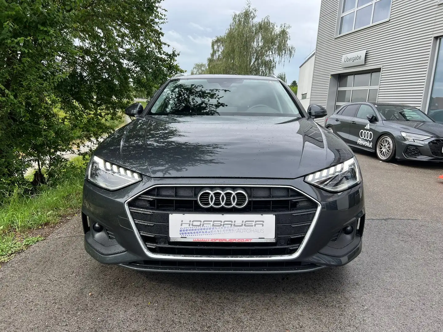 Audi A4 35 TDI Grau - 2