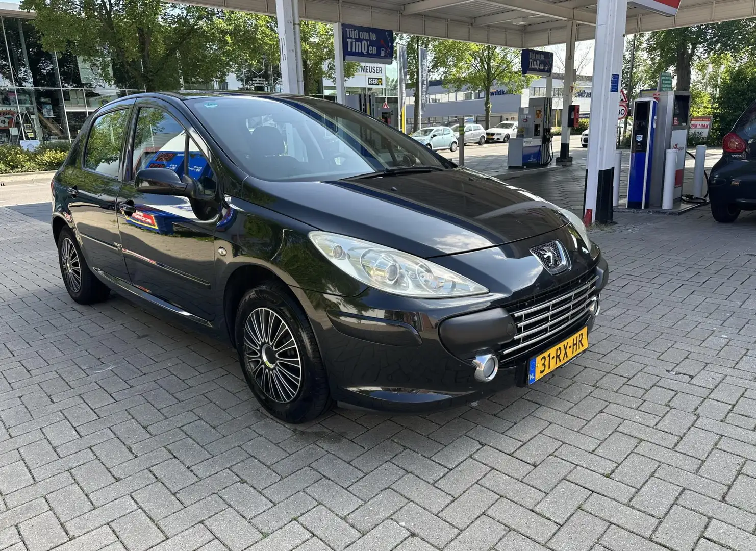 Peugeot 307 1.6-16V XS 5drs met Airco nieuwe banden rondom Zwart - 2