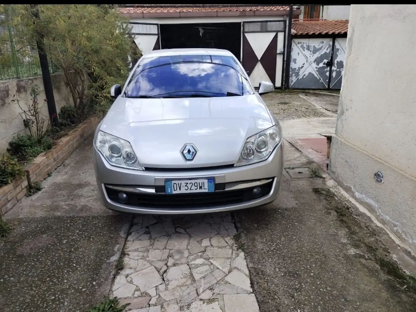 Renault Laguna Šedá - 1