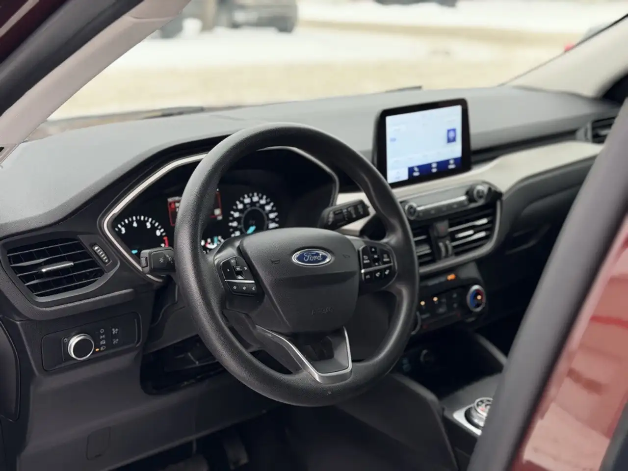 Ford Escape снимка Ford Escape