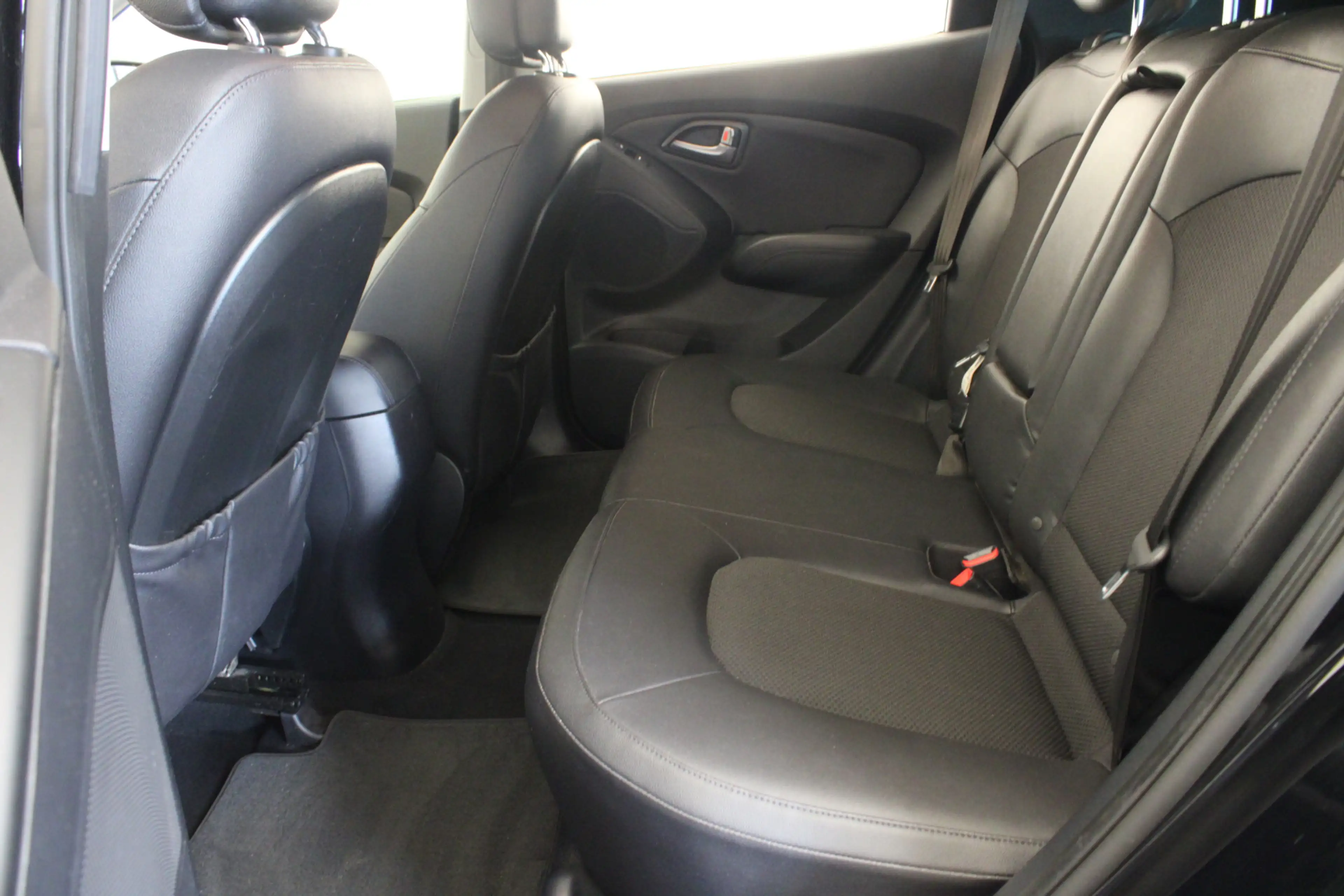 Hyundai iX35 1.6i GDI Go! — photo 10