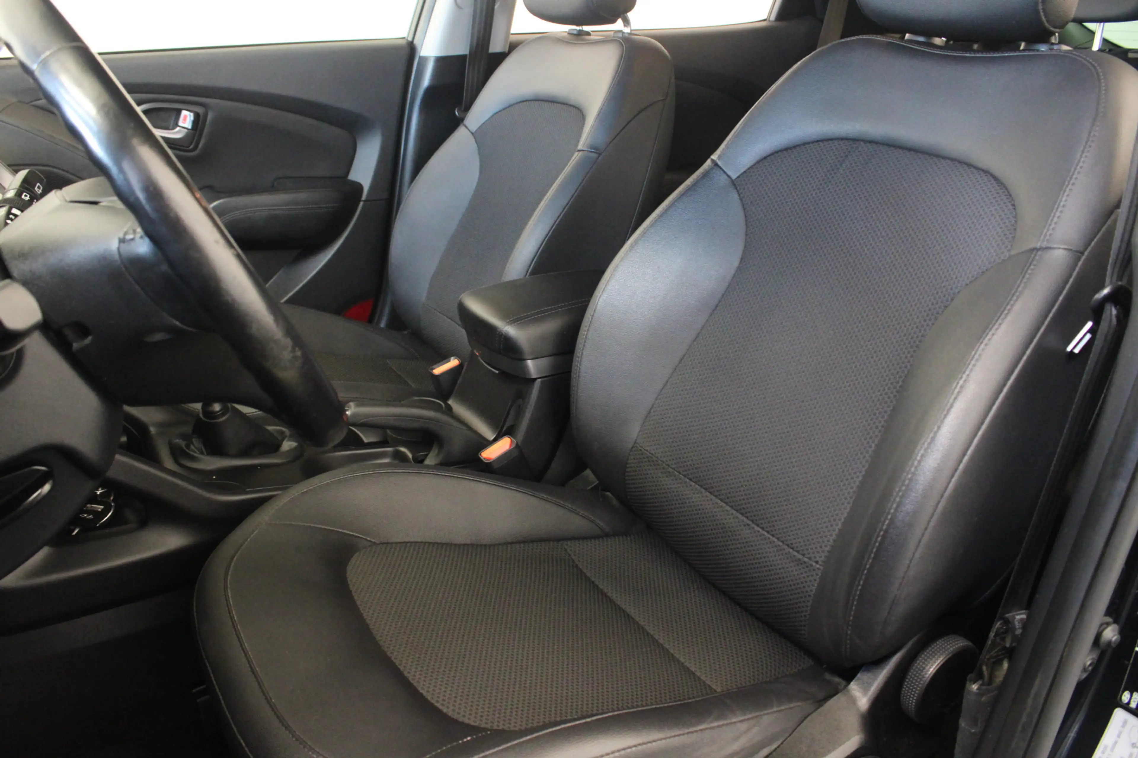 Hyundai iX35 1.6i GDI Go! — photo 9