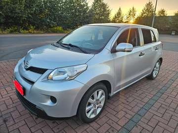 Urban Cruiser 1.33i VVT-i Terra
