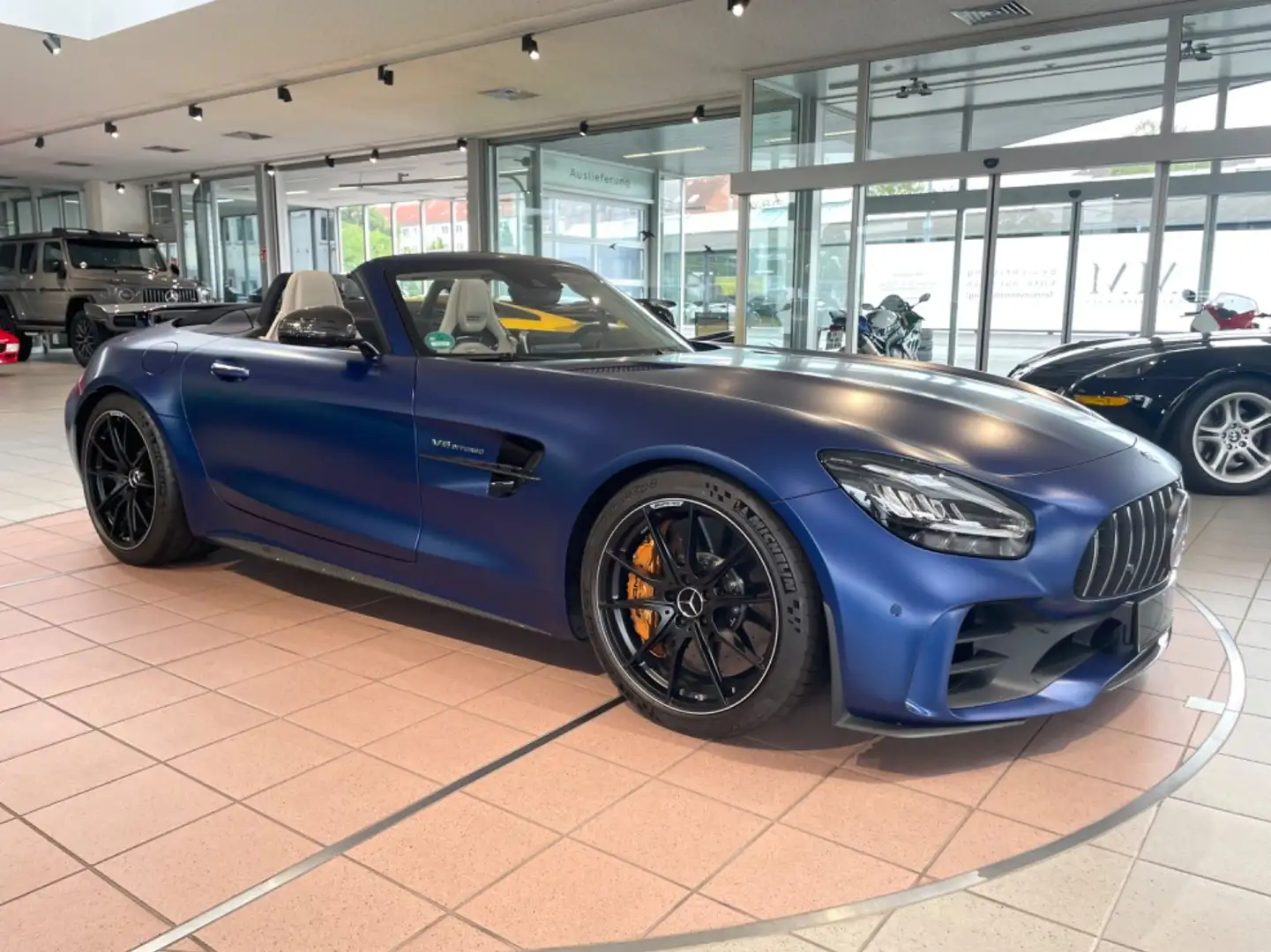 Mercedes-Benz AMG GT Roadster "1of750" Blau - 2