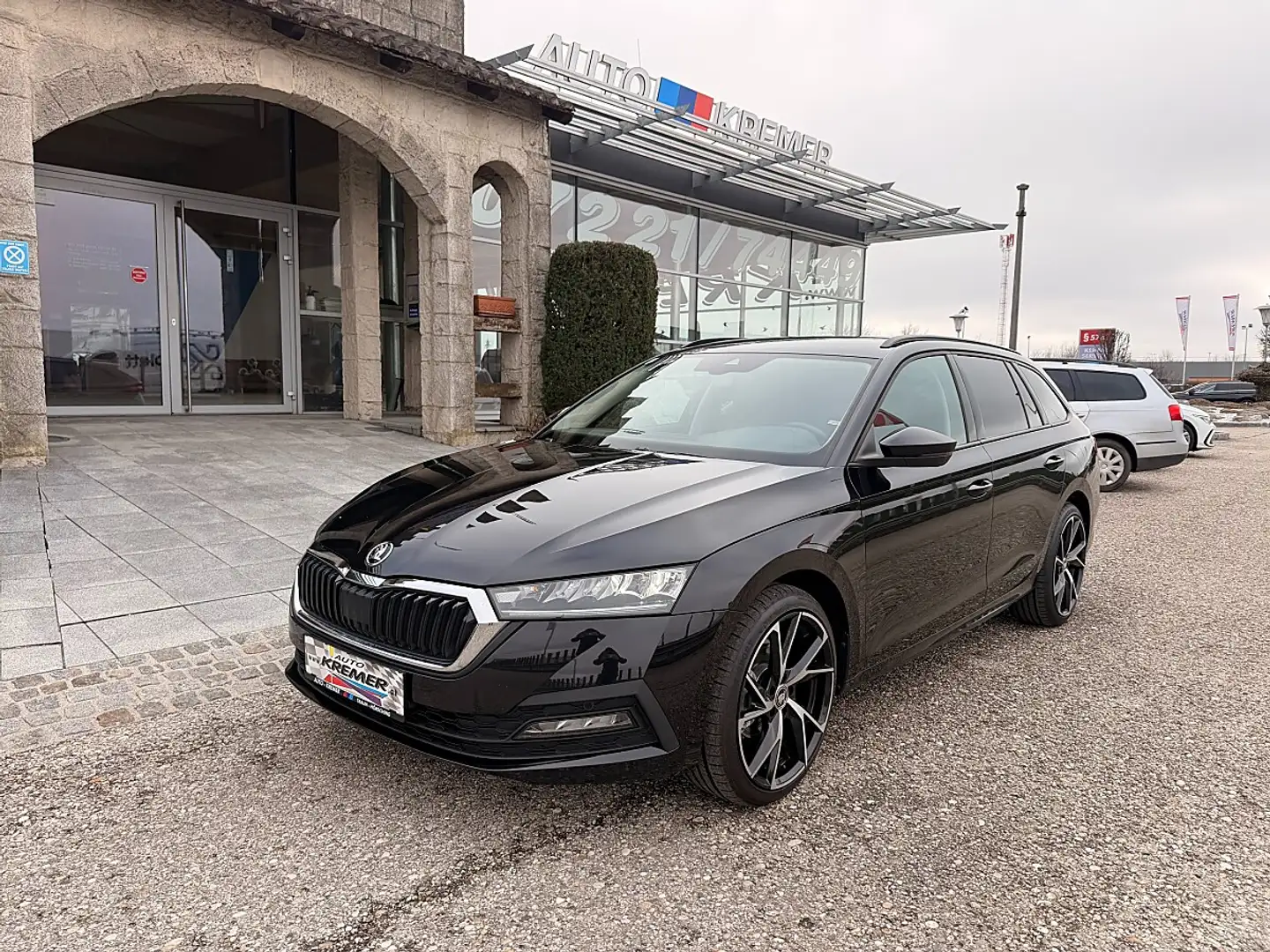 Skoda Octavia Combi 2,0 TDI Ambition/ACC/LED/SHA/SHZ/NAVI/RFK... Schwarz - 2