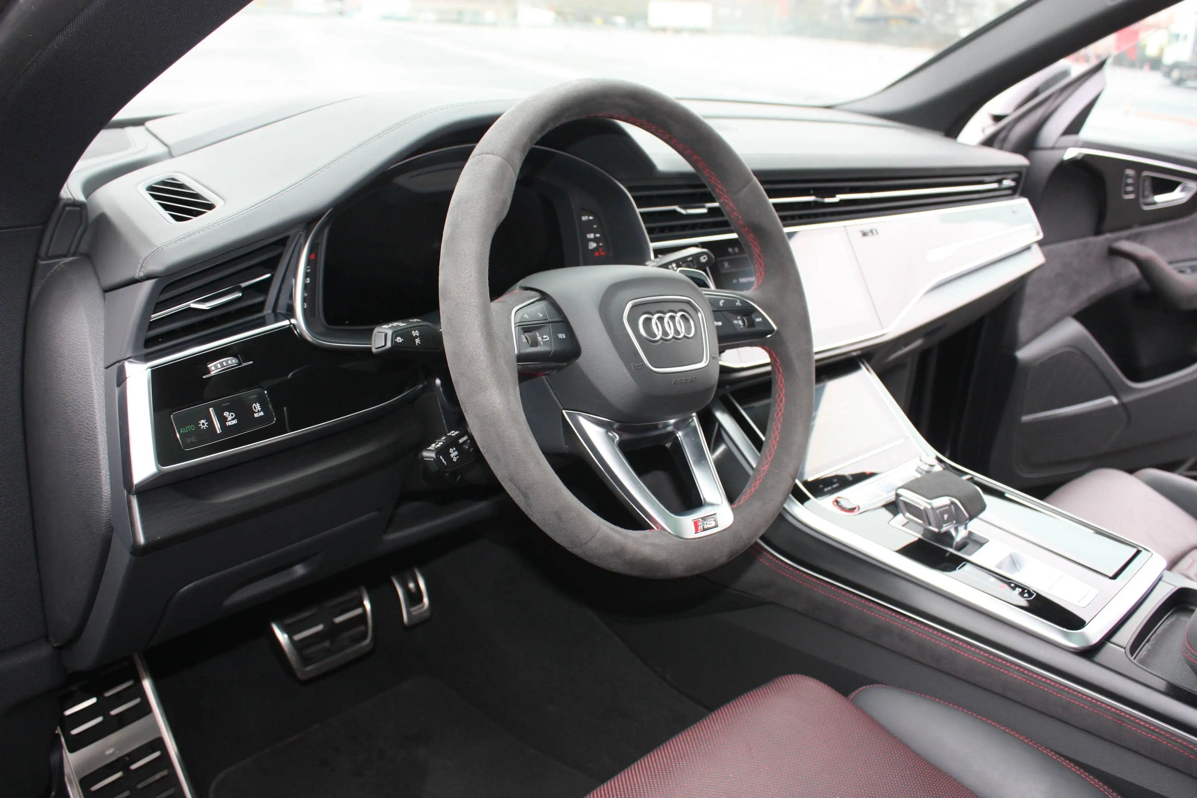 Audi RS Q8 RSQ8 Performance V8 B&O/ MASSAGE/ CERAMIC/ LASER — photo 14