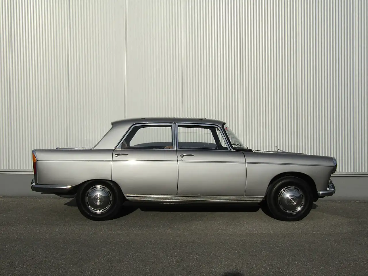 Peugeot 404 top Zustand, restauriert, historisch, foto 6