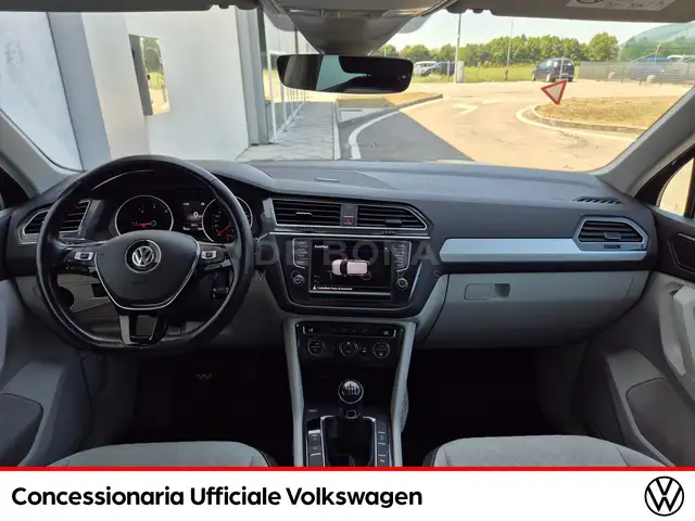Volkswagen Tiguan view 10