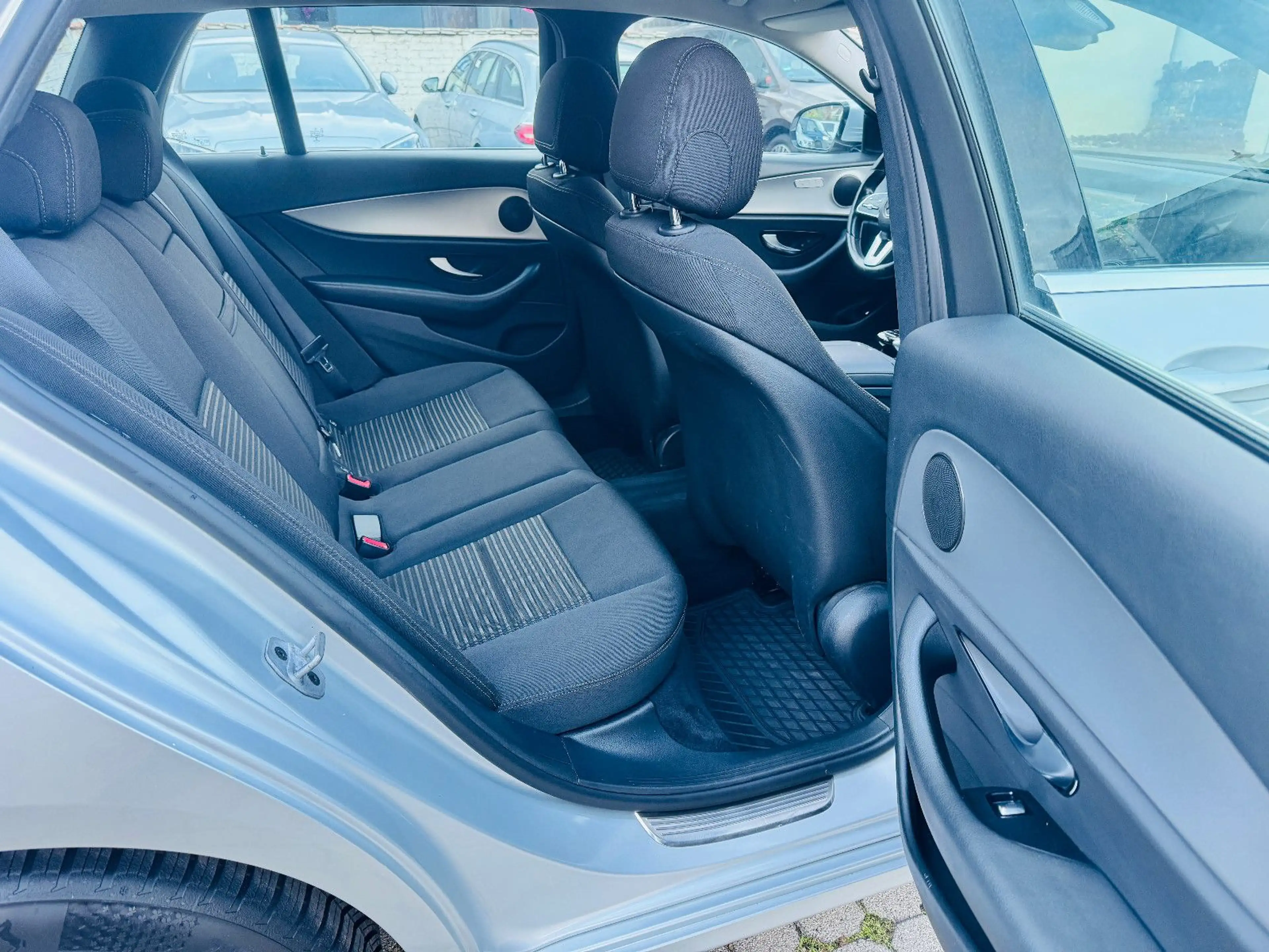 Mercedes-Benz E 220 E220 E-Klasse T-Modell Kamera COMAND TOP-Zustand — photo 12