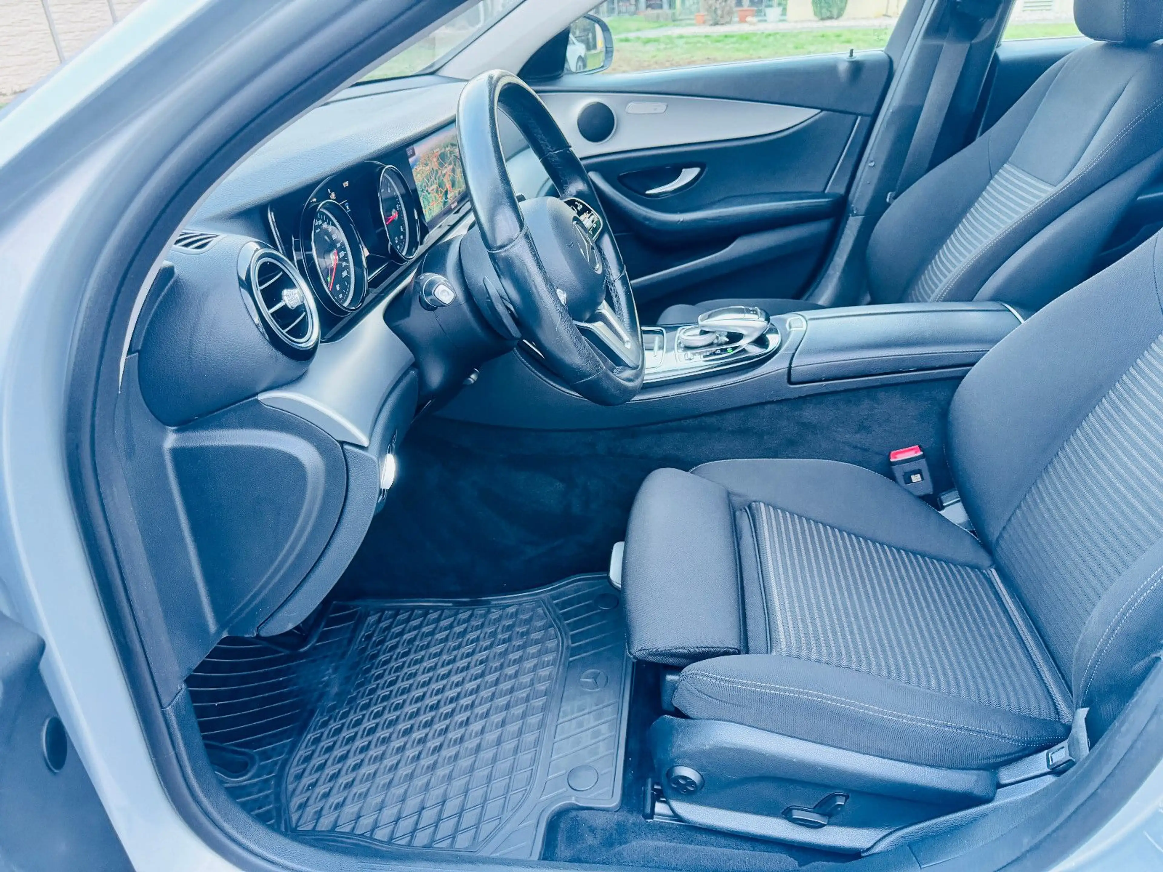 Mercedes-Benz E 220 E220 E-Klasse T-Modell Kamera COMAND TOP-Zustand — photo 10