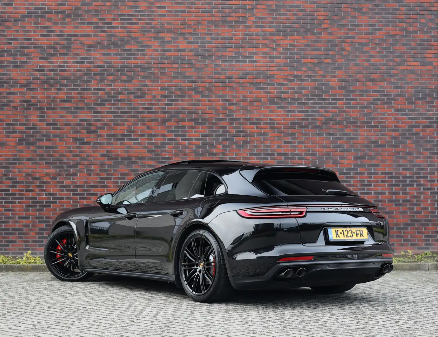 Porsche Panamera Sport Turismo 2.9 4 E-Hybrid Zwart - 2