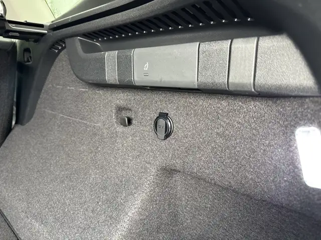 Volkswagen Tayron view 14